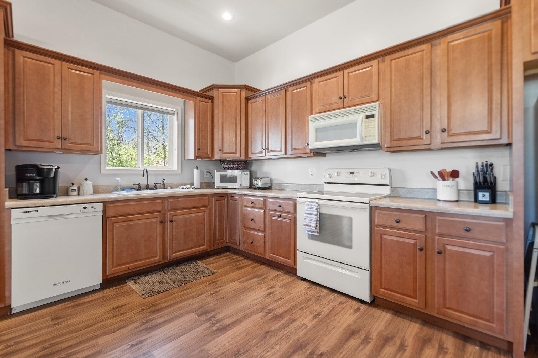 Nancy, Kentucky 42544, United States, 3 Bedrooms Bedrooms, ,2 BathroomsBathrooms,Residential,Active,106744