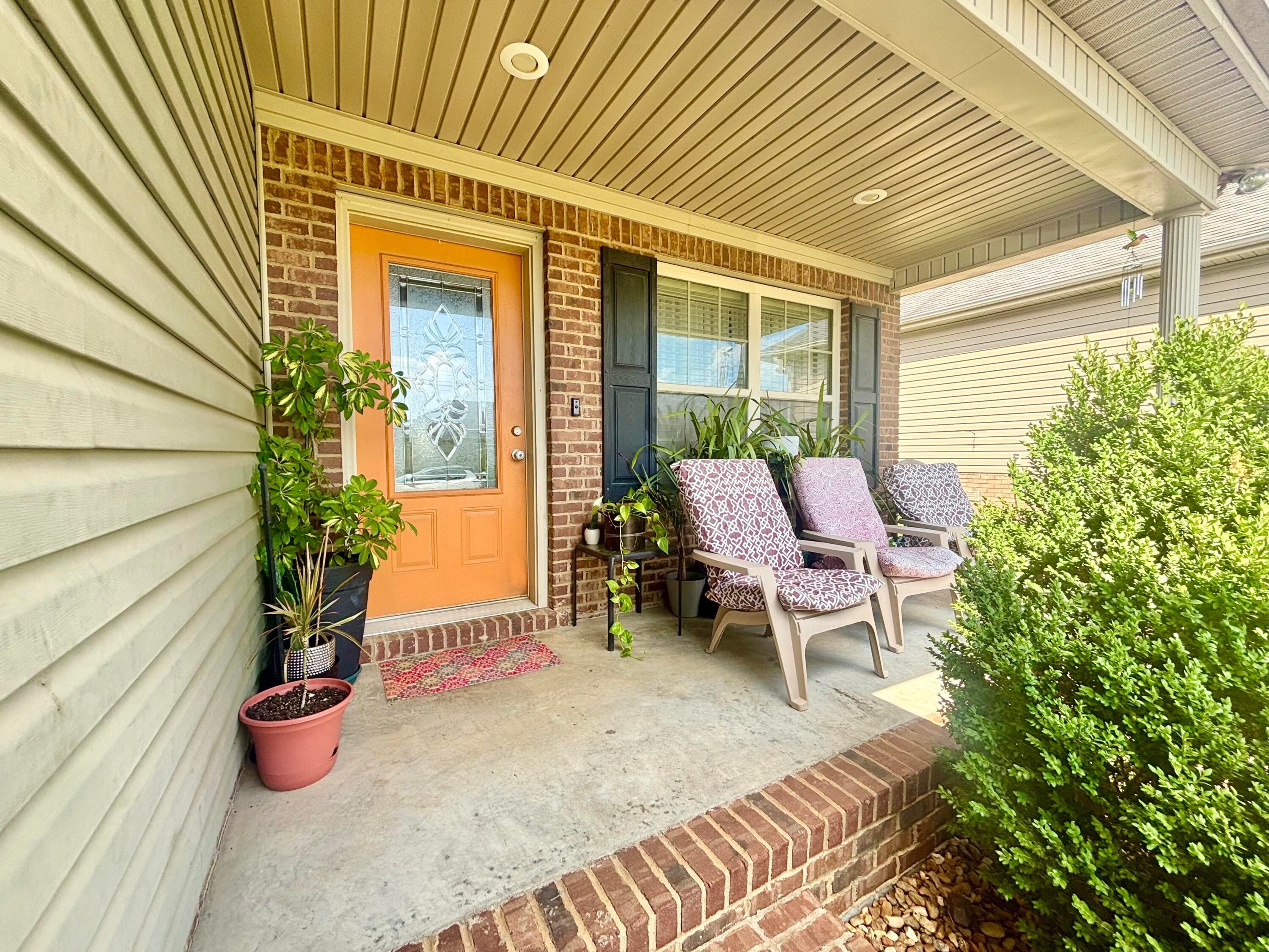 102 Saddlebrook Court