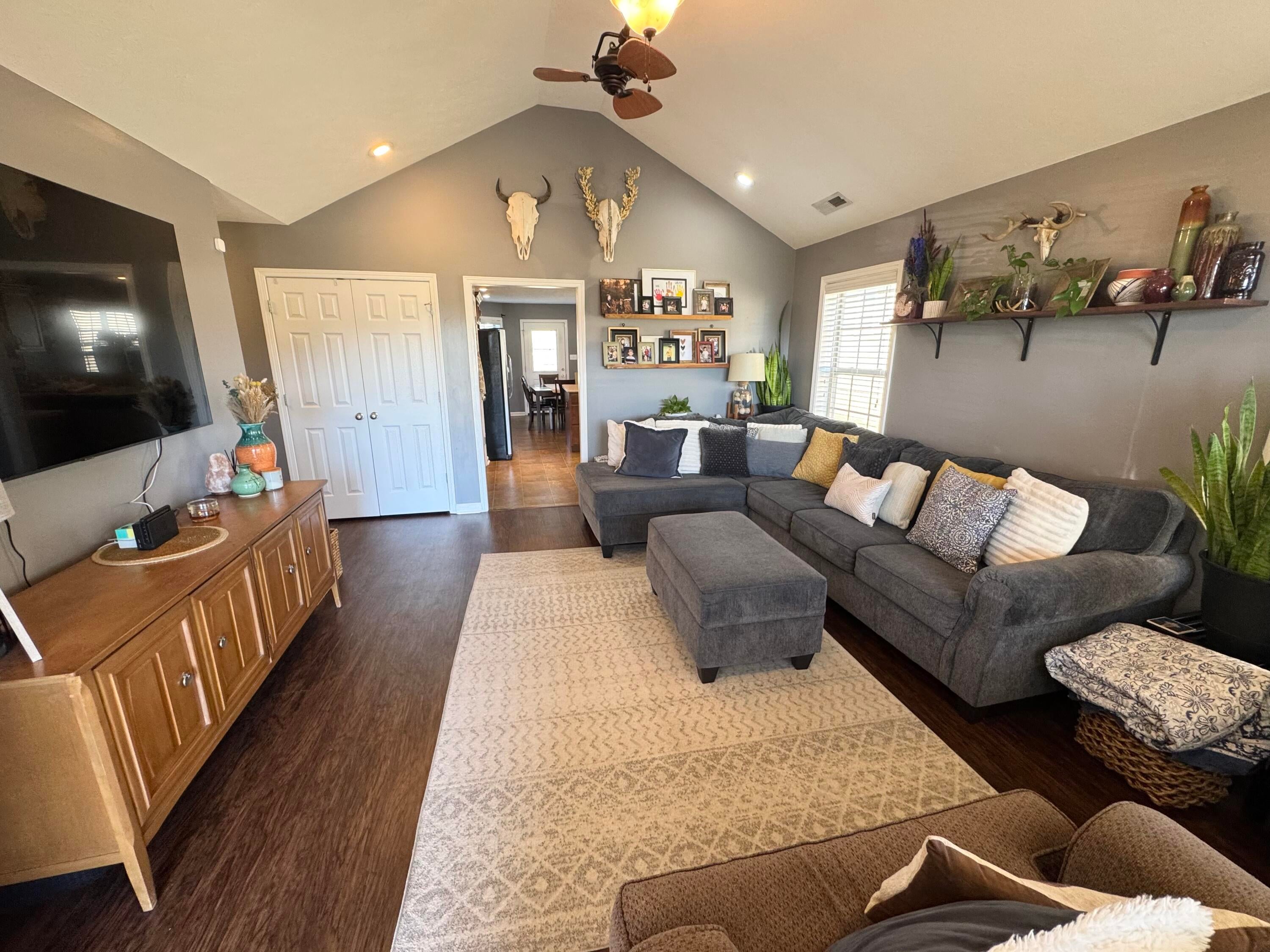 102 Saddlebrook Court