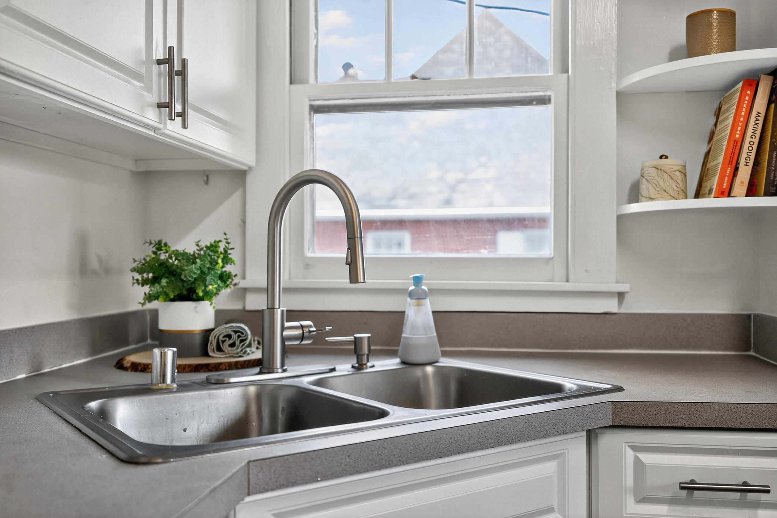 Berea, Kentucky 40403, United States, 3 Bedrooms Bedrooms, ,1 BathroomBathrooms,Residential,Active,185591