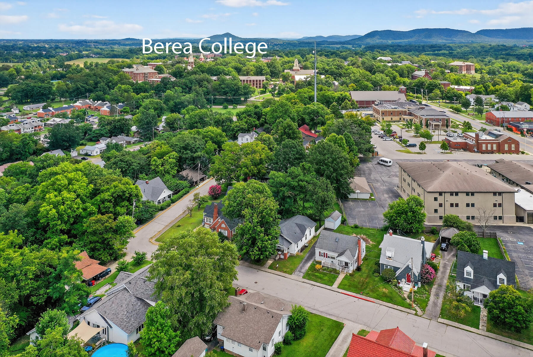 Berea, Kentucky 40403, United States, 3 Bedrooms Bedrooms, ,1 BathroomBathrooms,Residential,Active,185591