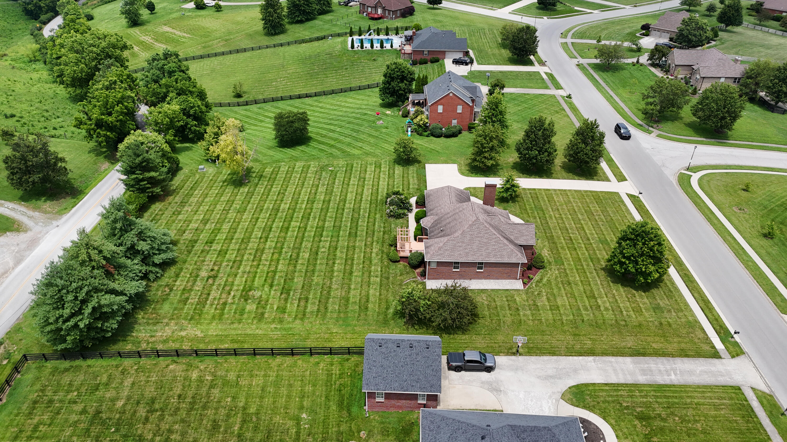 Richmond, Kentucky 40475, United States, 3 Bedrooms Bedrooms, ,2 BathroomsBathrooms,Residential,Active,164143