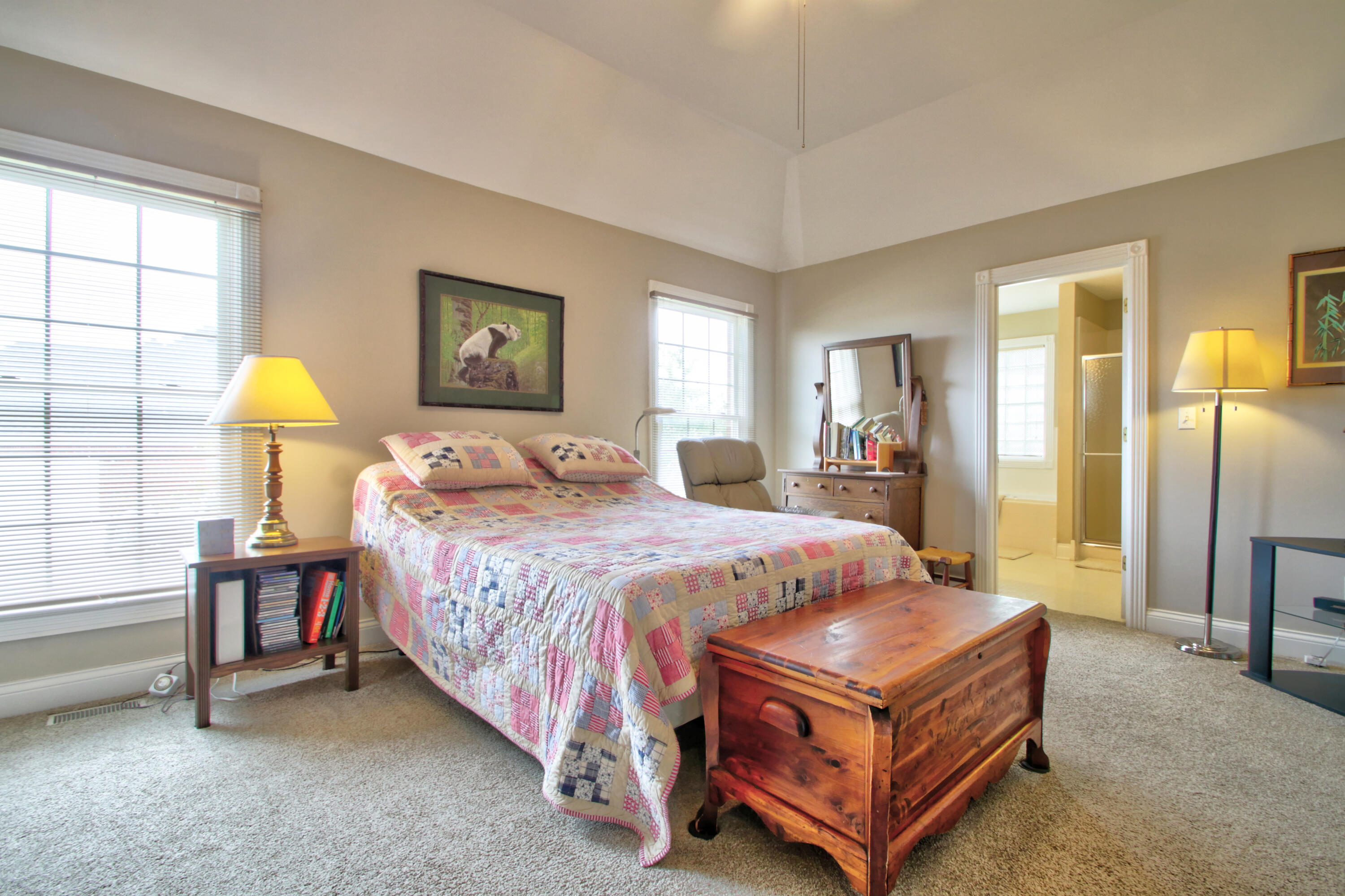 Richmond, Kentucky 40475, United States, 3 Bedrooms Bedrooms, ,2 BathroomsBathrooms,Residential,Active,164143