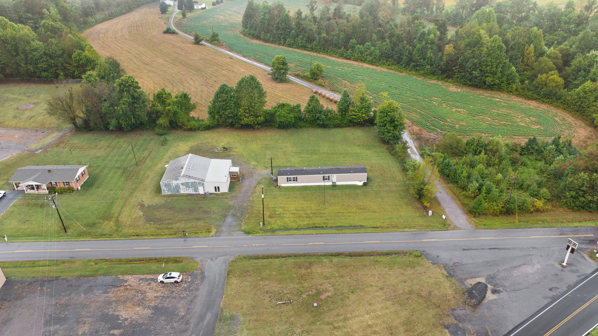 Russell Springs, Kentucky 42642, United States, 3 Bedrooms Bedrooms, ,3 BathroomsBathrooms,Residential,Active,204837