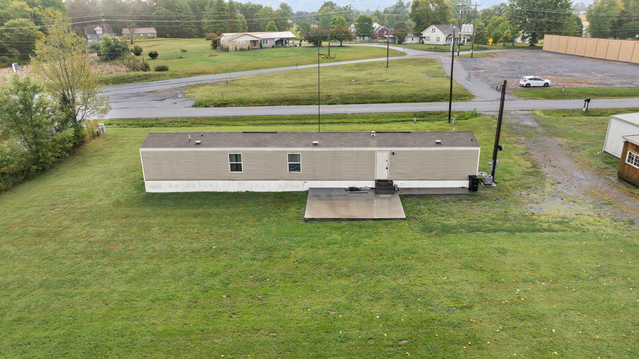 Russell Springs, Kentucky 42642, United States, 3 Bedrooms Bedrooms, ,3 BathroomsBathrooms,Residential,Active,204837