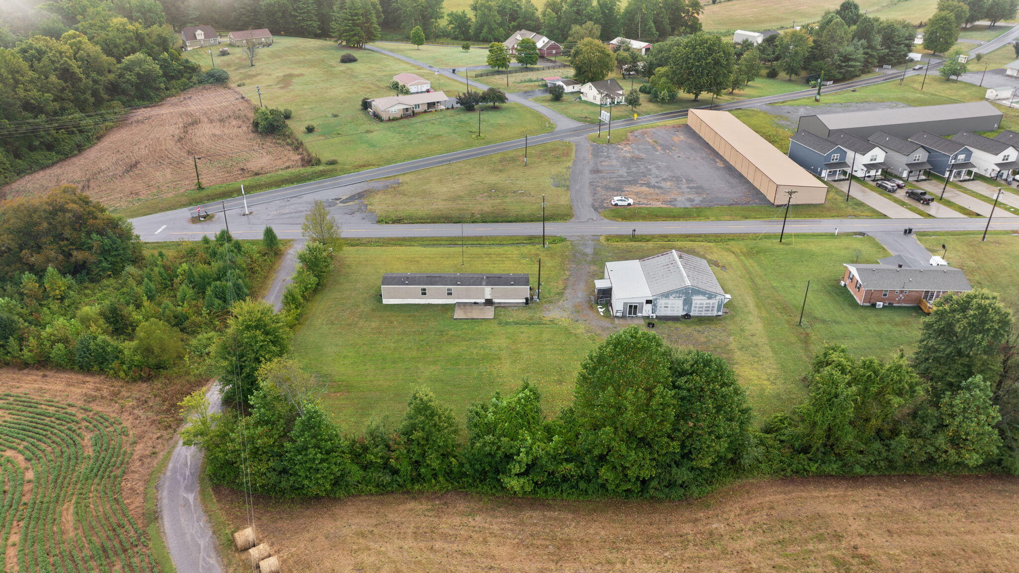 Russell Springs, Kentucky 42642, United States, 3 Bedrooms Bedrooms, ,3 BathroomsBathrooms,Residential,Active,204837