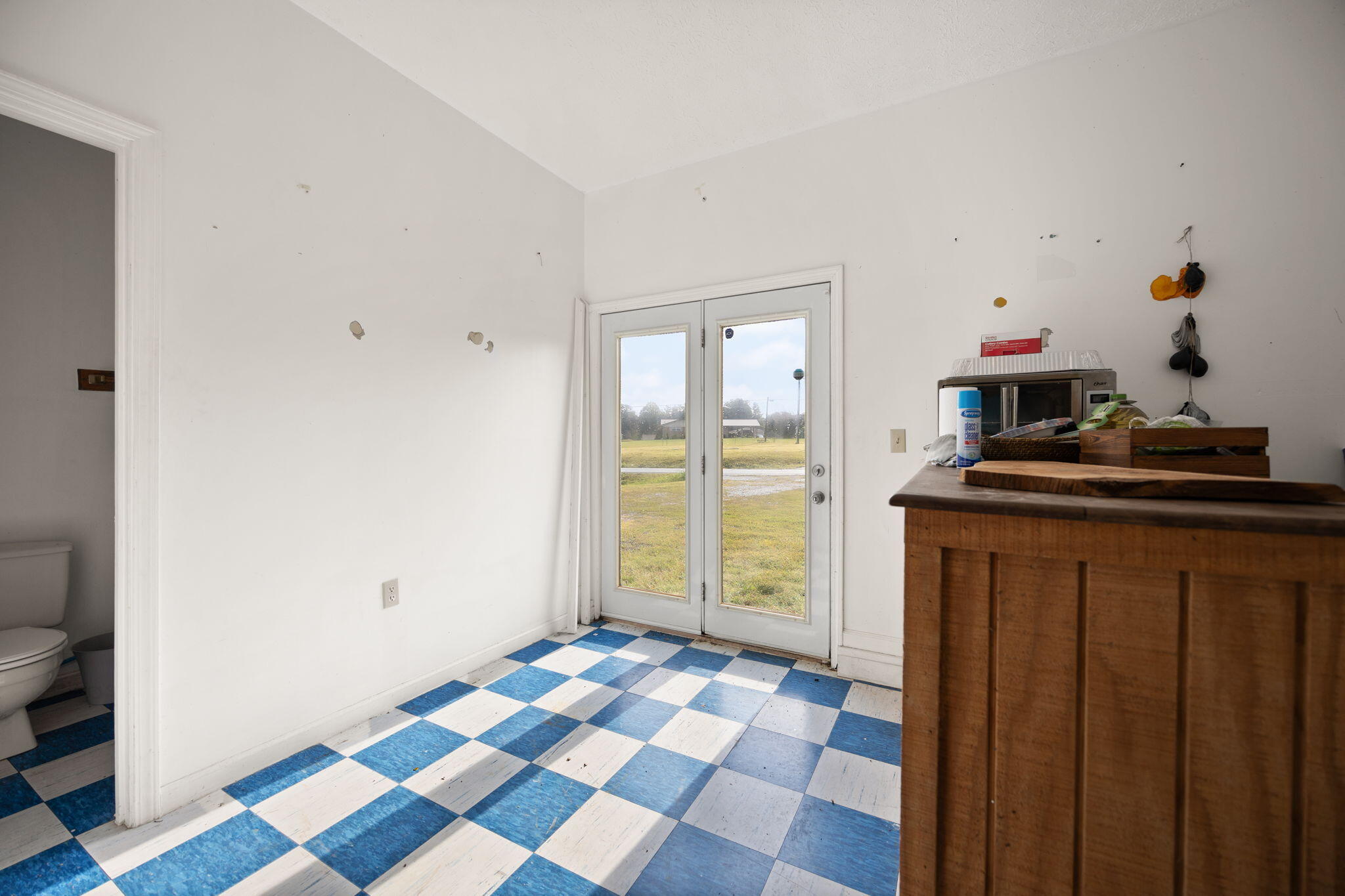 Russell Springs, Kentucky 42642, United States, 3 Bedrooms Bedrooms, ,3 BathroomsBathrooms,Residential,Active,204837