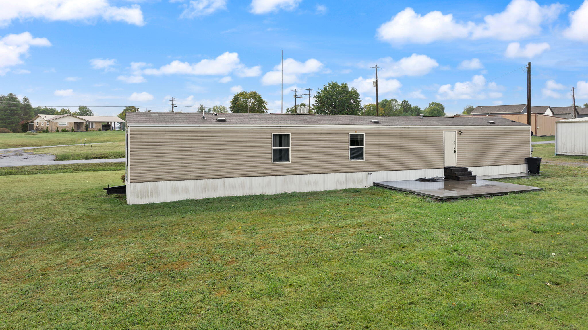 Russell Springs, Kentucky 42642, United States, 3 Bedrooms Bedrooms, ,3 BathroomsBathrooms,Residential,Active,204837