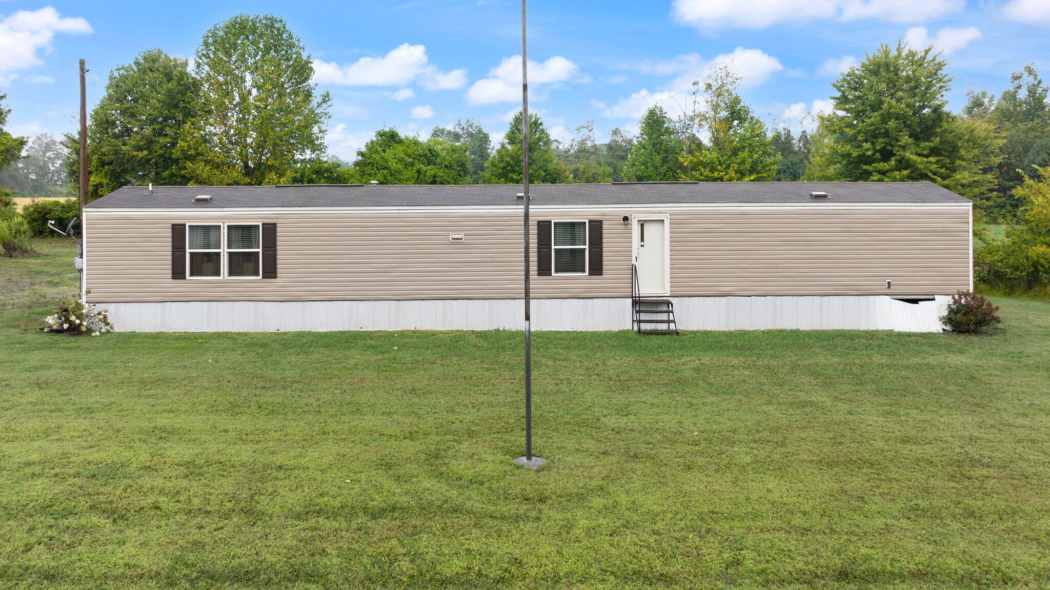 Russell Springs, Kentucky 42642, United States, 3 Bedrooms Bedrooms, ,3 BathroomsBathrooms,Residential,Active,204837