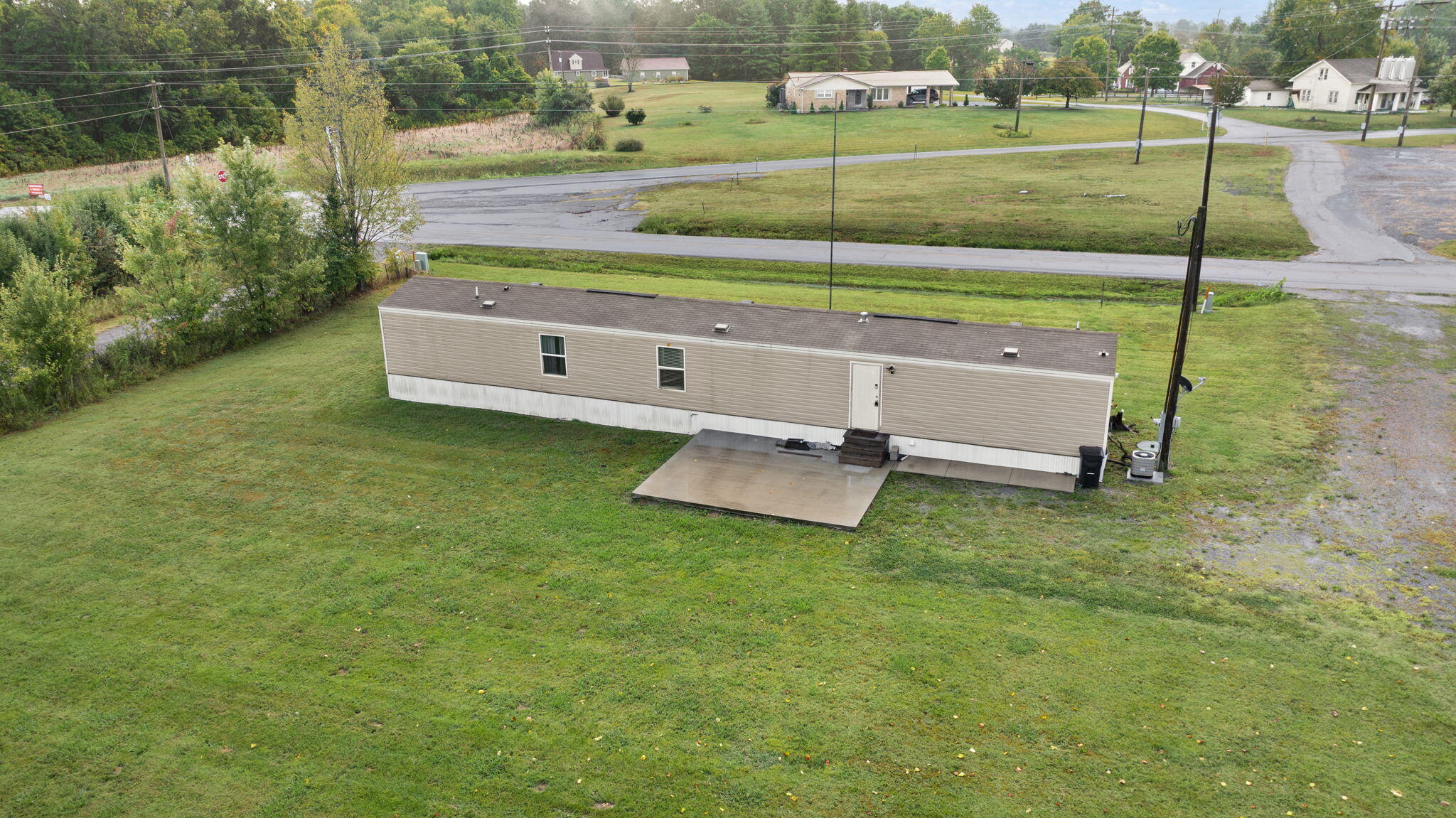 Russell Springs, Kentucky 42642, United States, 3 Bedrooms Bedrooms, ,3 BathroomsBathrooms,Residential,Active,204837