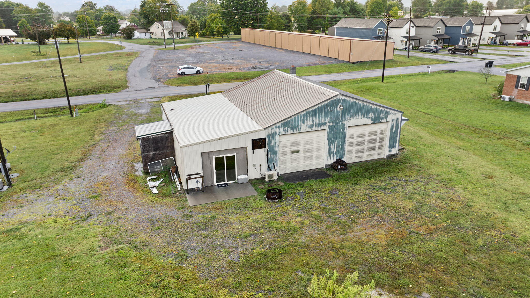 Russell Springs, Kentucky 42642, United States, 3 Bedrooms Bedrooms, ,3 BathroomsBathrooms,Residential,Active,204837