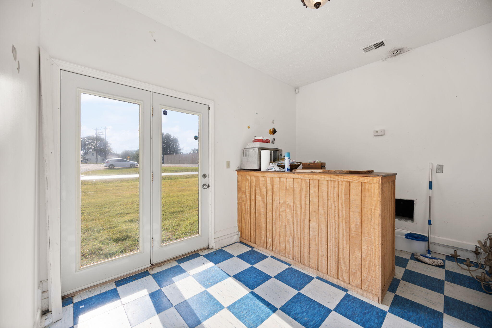 Russell Springs, Kentucky 42642, United States, 3 Bedrooms Bedrooms, ,3 BathroomsBathrooms,Residential,Active,204837