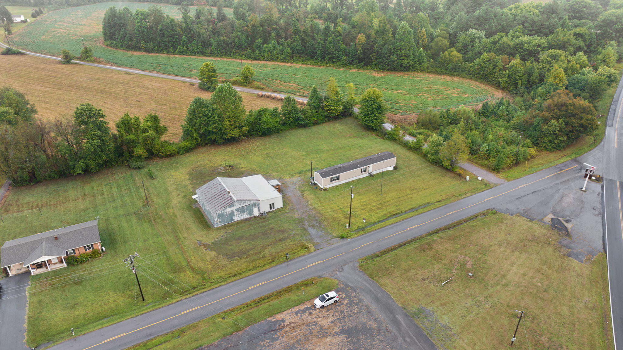 Russell Springs, Kentucky 42642, United States, 3 Bedrooms Bedrooms, ,3 BathroomsBathrooms,Residential,Active,204837