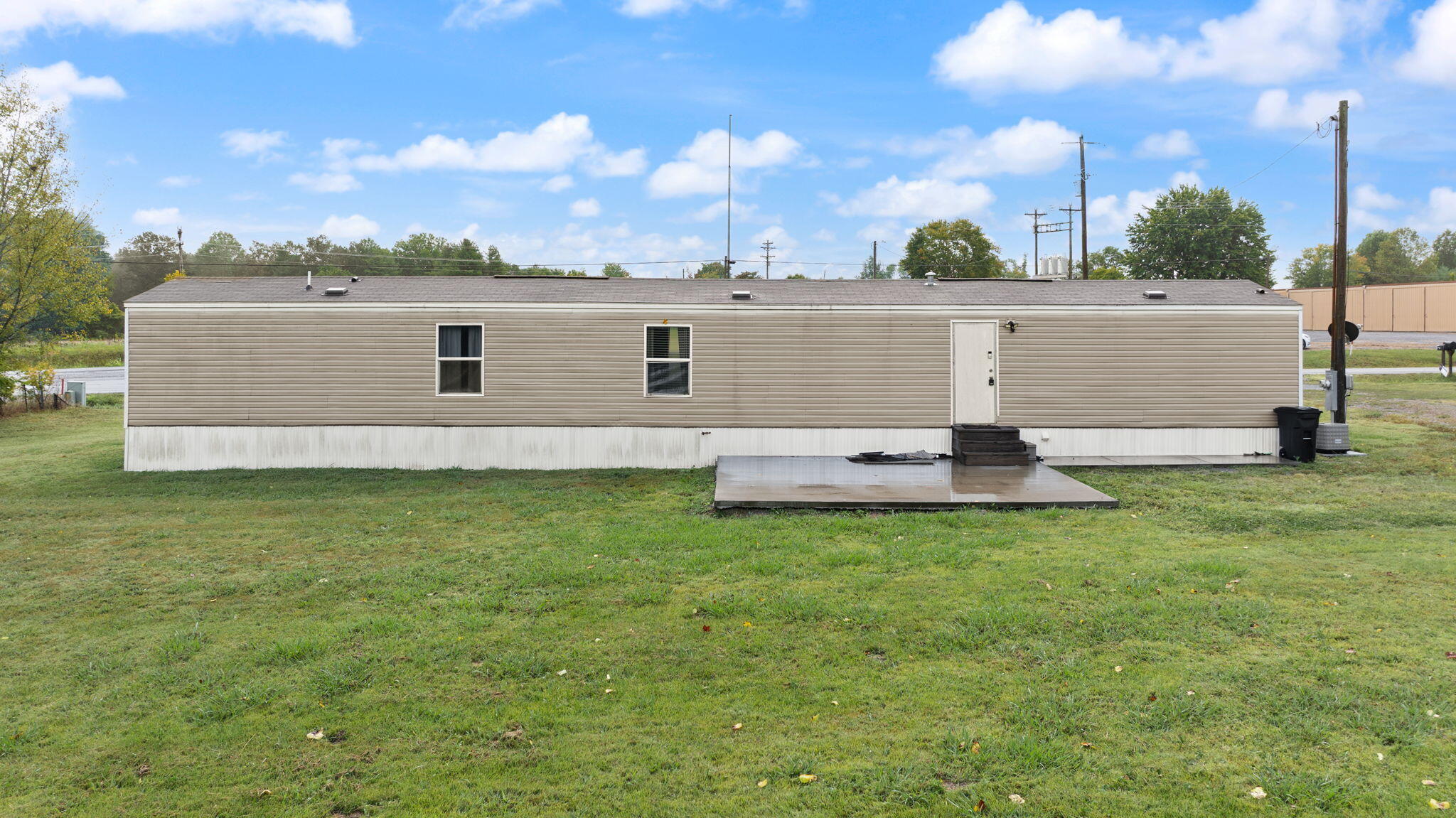 Russell Springs, Kentucky 42642, United States, 3 Bedrooms Bedrooms, ,3 BathroomsBathrooms,Residential,Active,204837