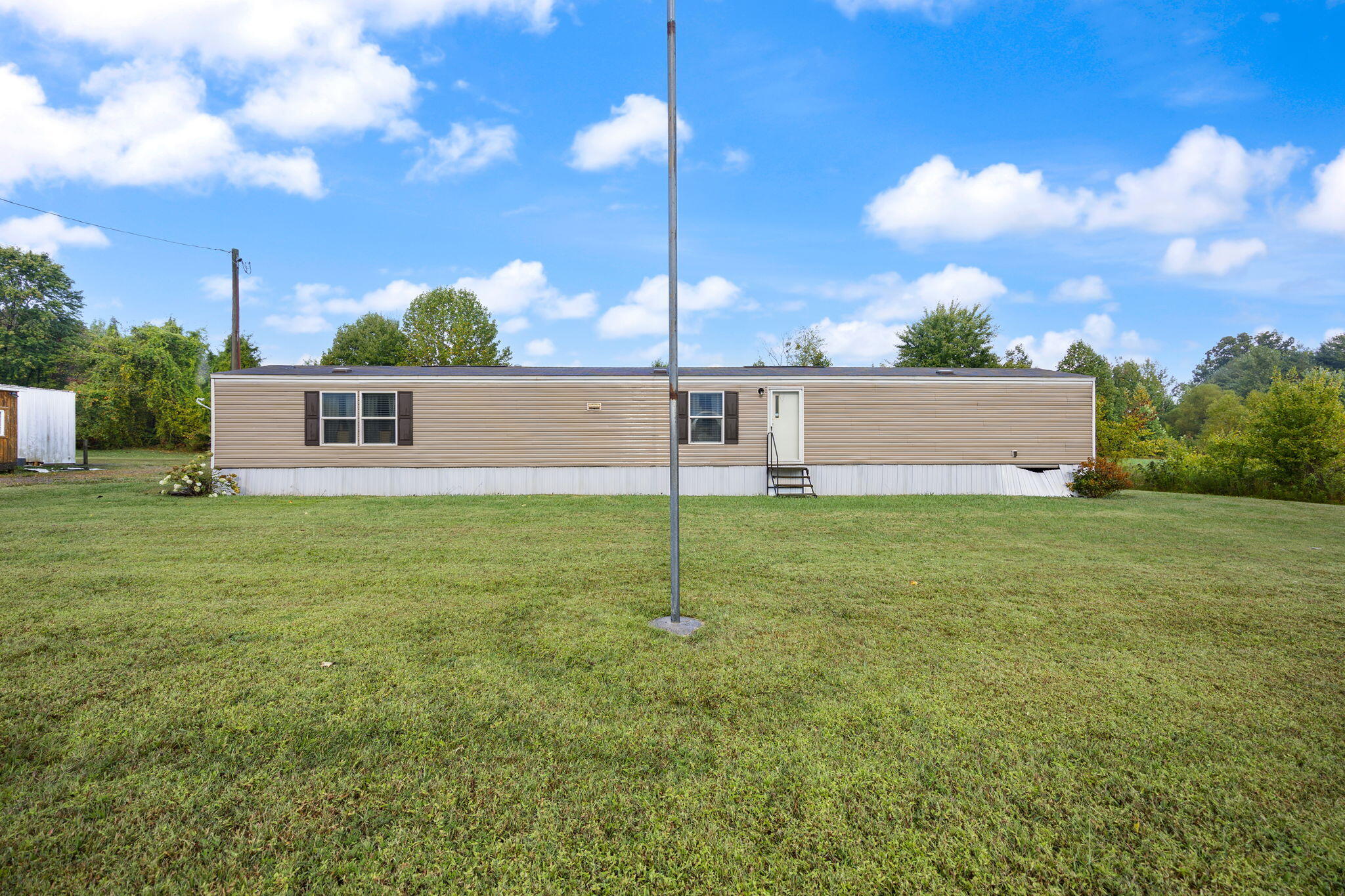 Russell Springs, Kentucky 42642, United States, 3 Bedrooms Bedrooms, ,3 BathroomsBathrooms,Residential,Active,204837