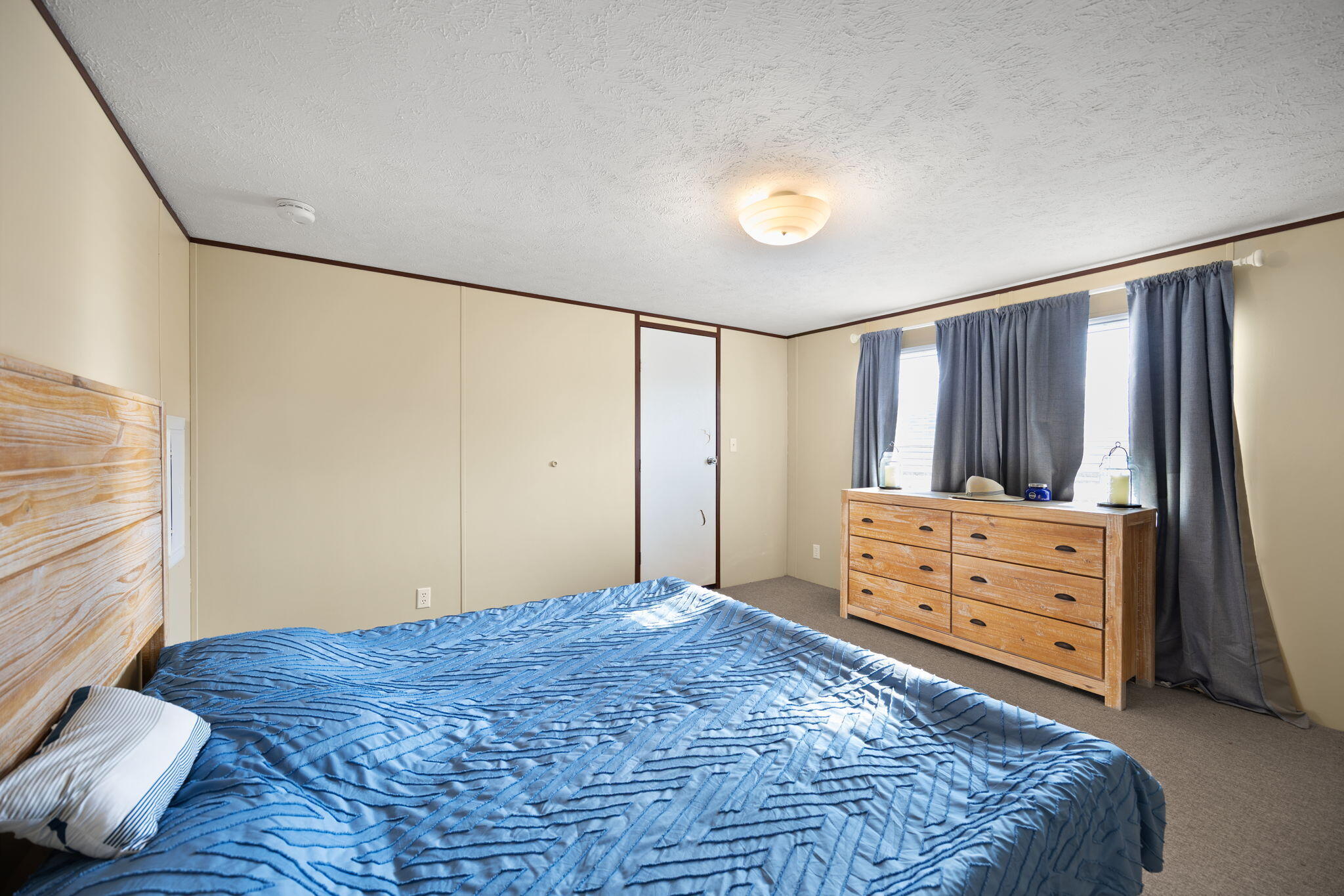 Russell Springs, Kentucky 42642, United States, 3 Bedrooms Bedrooms, ,3 BathroomsBathrooms,Residential,Active,204837