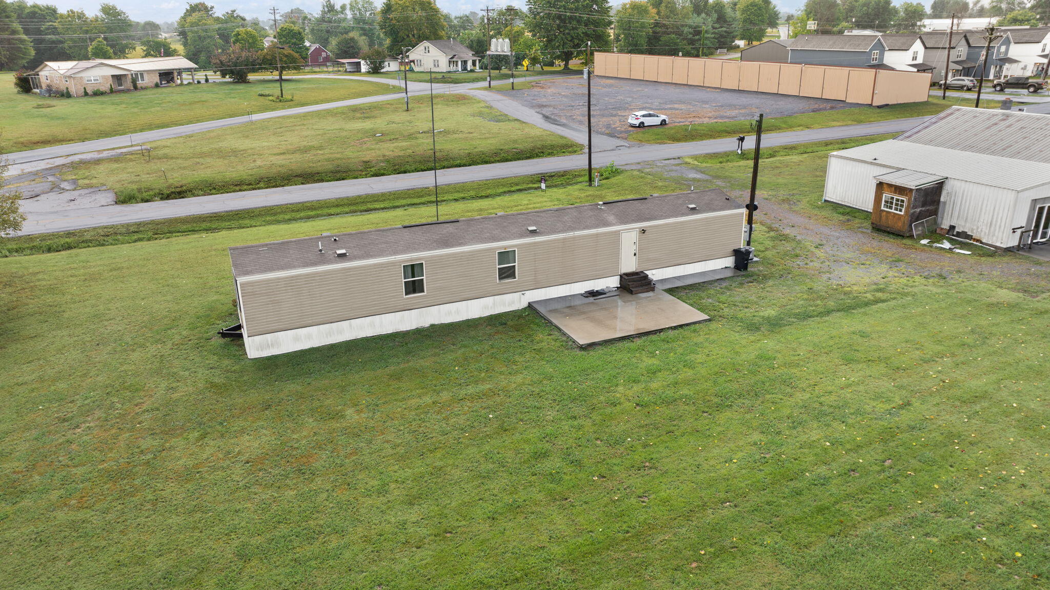 Russell Springs, Kentucky 42642, United States, 3 Bedrooms Bedrooms, ,3 BathroomsBathrooms,Residential,Active,204837