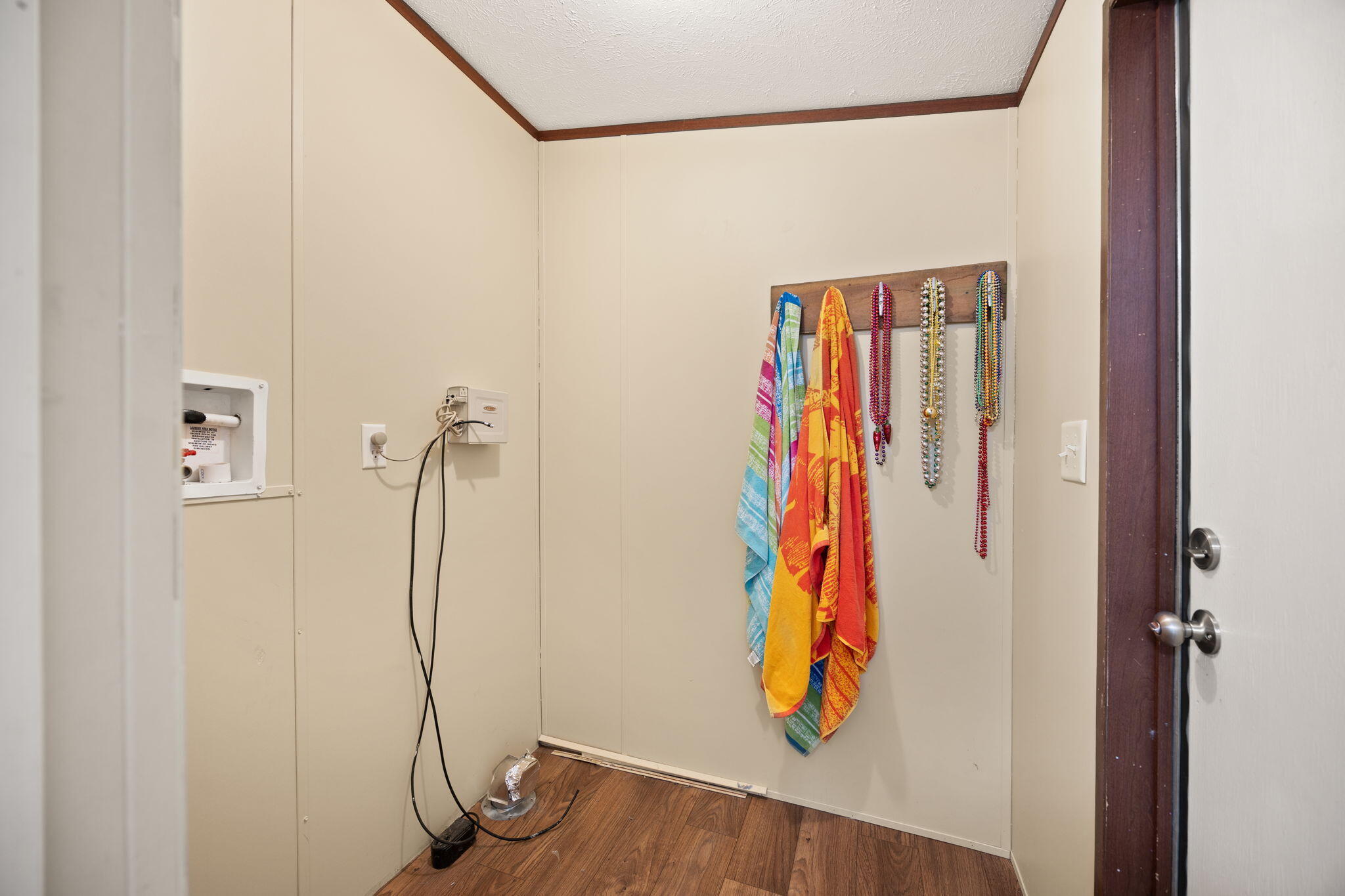 Russell Springs, Kentucky 42642, United States, 3 Bedrooms Bedrooms, ,3 BathroomsBathrooms,Residential,Active,204837