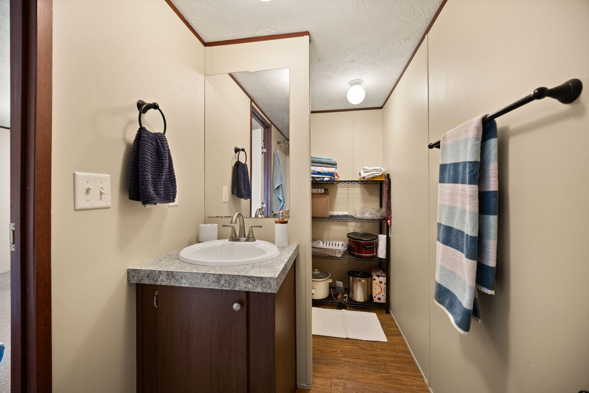 Russell Springs, Kentucky 42642, United States, 3 Bedrooms Bedrooms, ,3 BathroomsBathrooms,Residential,Active,204837