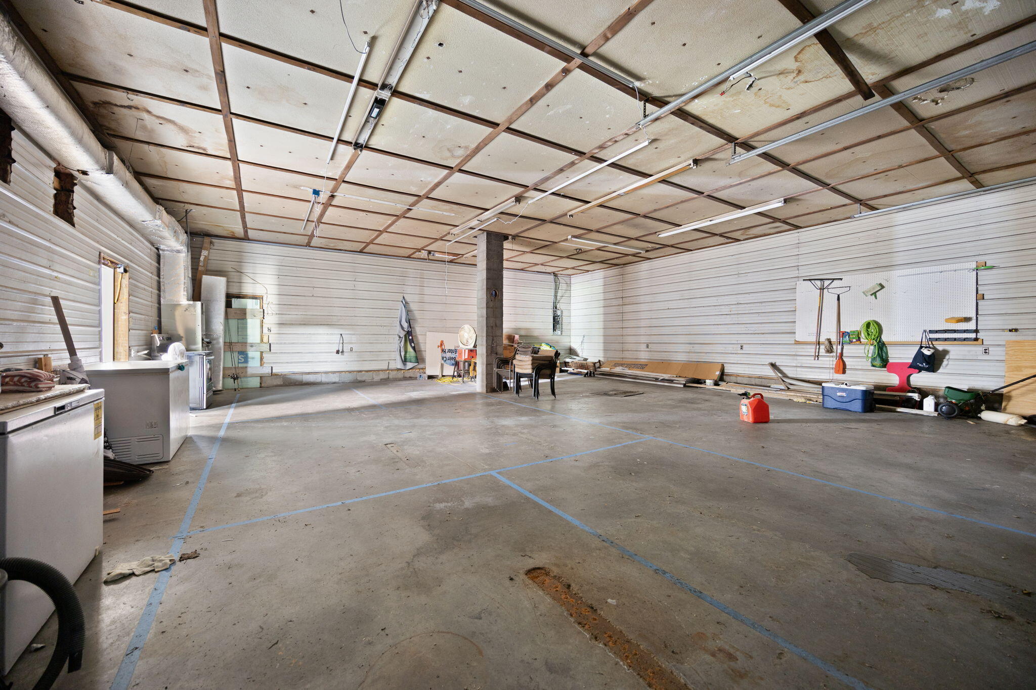 Russell Springs, Kentucky 42642, United States, 3 Bedrooms Bedrooms, ,3 BathroomsBathrooms,Residential,Active,204837