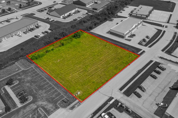 212 PAULINE DR, BEREA, KY 40403 - Image a08a4b88a41e75a2cda80e3738fcc0a2/2648265733