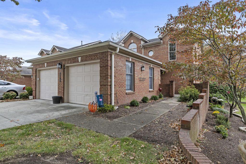 Photo of 2265 Stone Garden Lane, Lexington, KY 40513 (MLS # 25504864)