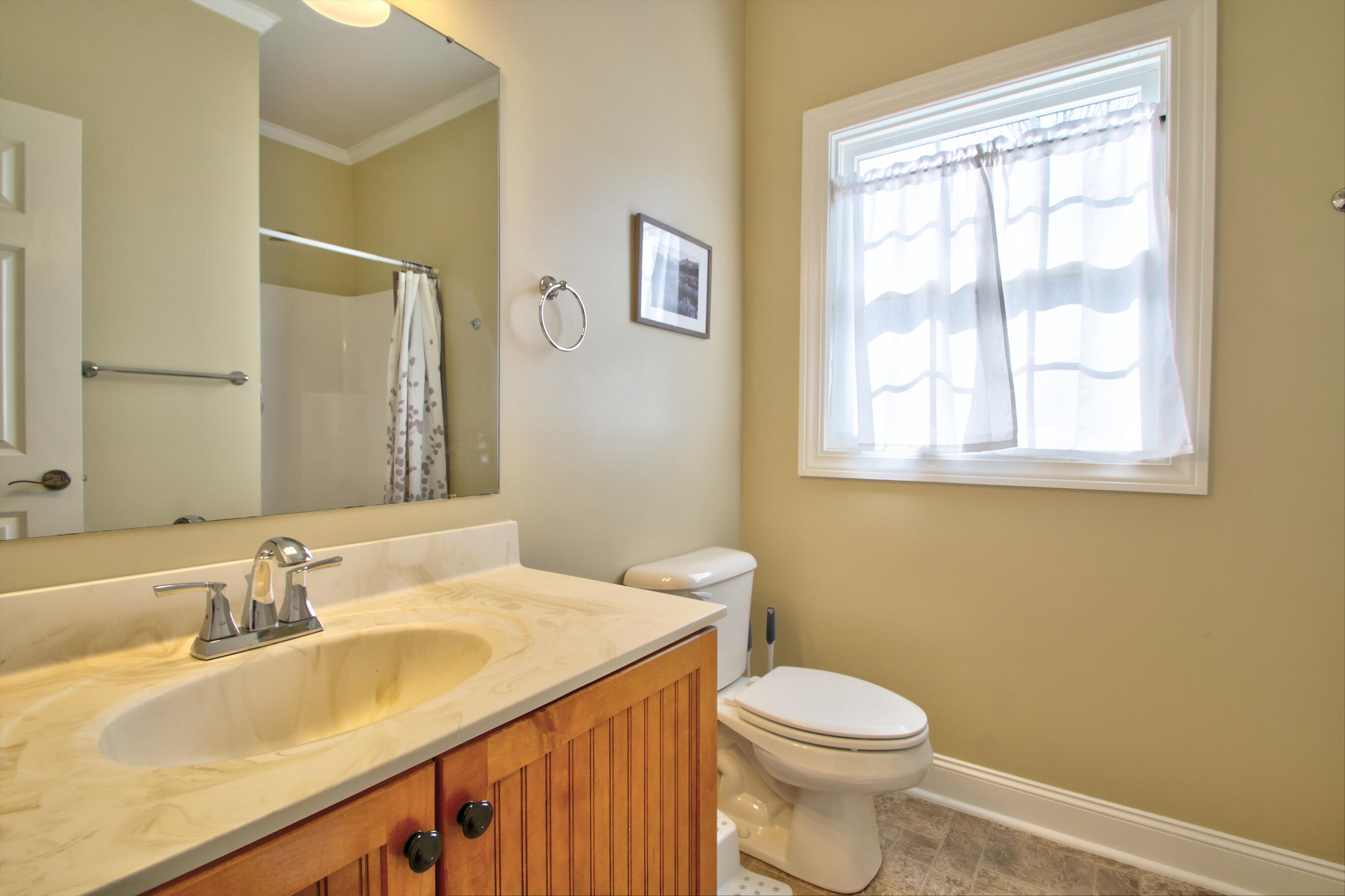 Paris, Kentucky 40361, United States, 4 Bedrooms Bedrooms, ,4 BathroomsBathrooms,Residential,Active,91909