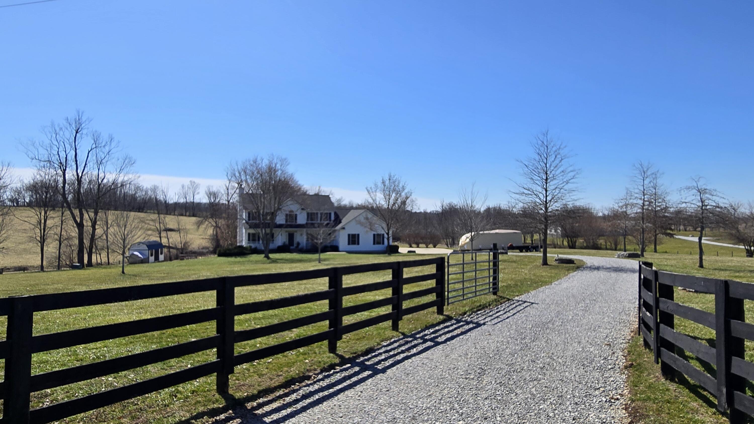 Paris, Kentucky 40361, United States, 4 Bedrooms Bedrooms, ,4 BathroomsBathrooms,Residential,Active,91909