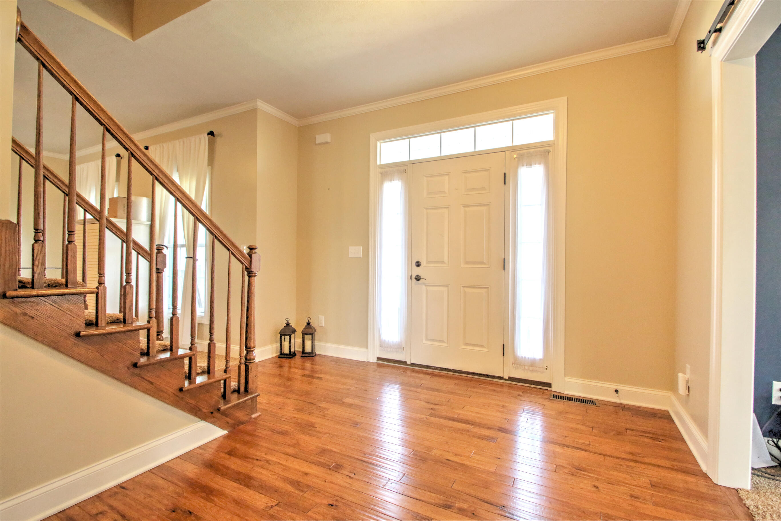 Paris, Kentucky 40361, United States, 4 Bedrooms Bedrooms, ,4 BathroomsBathrooms,Residential,Active,91909