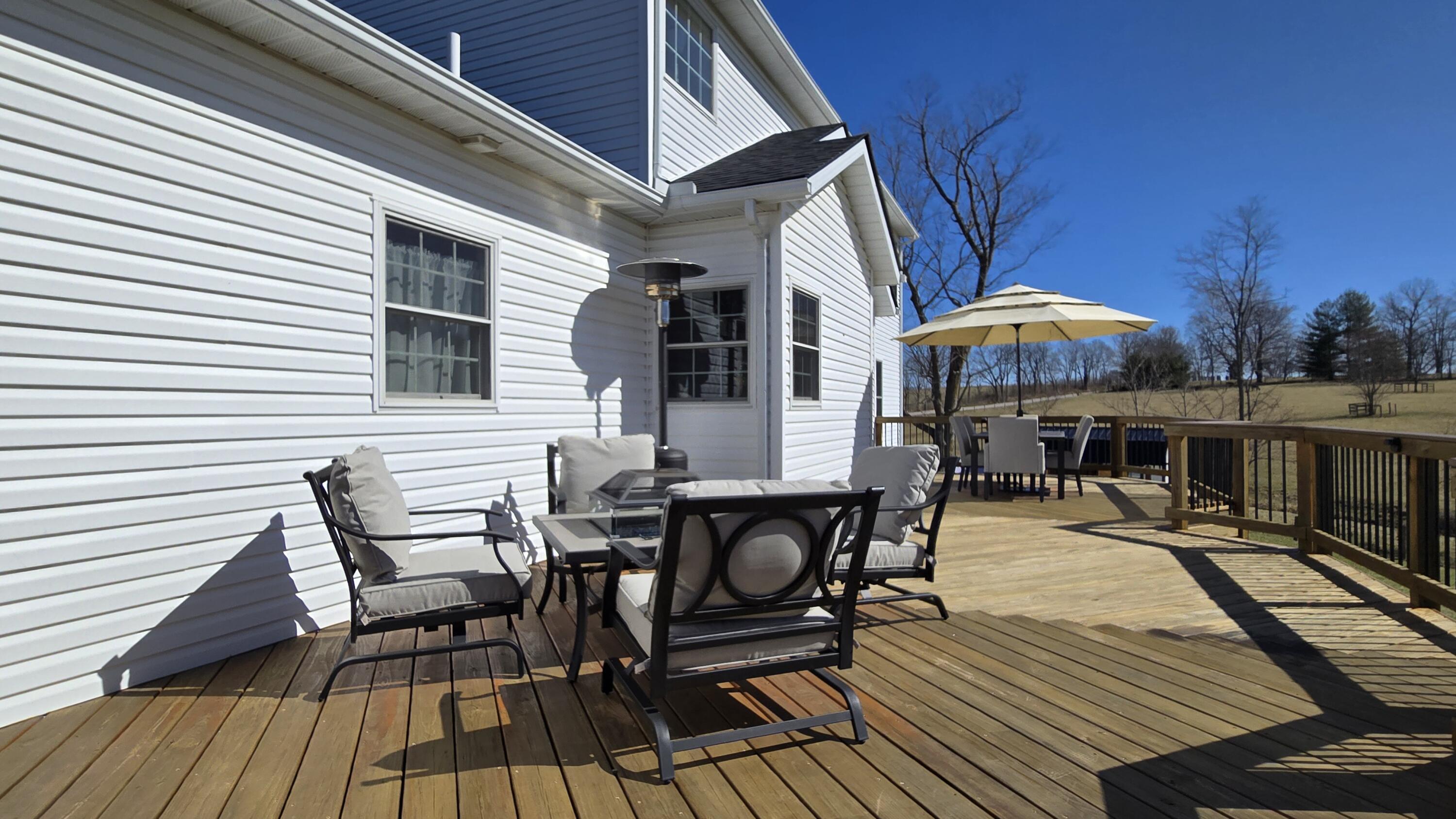 Paris, Kentucky 40361, United States, 4 Bedrooms Bedrooms, ,4 BathroomsBathrooms,Residential,Active,91909