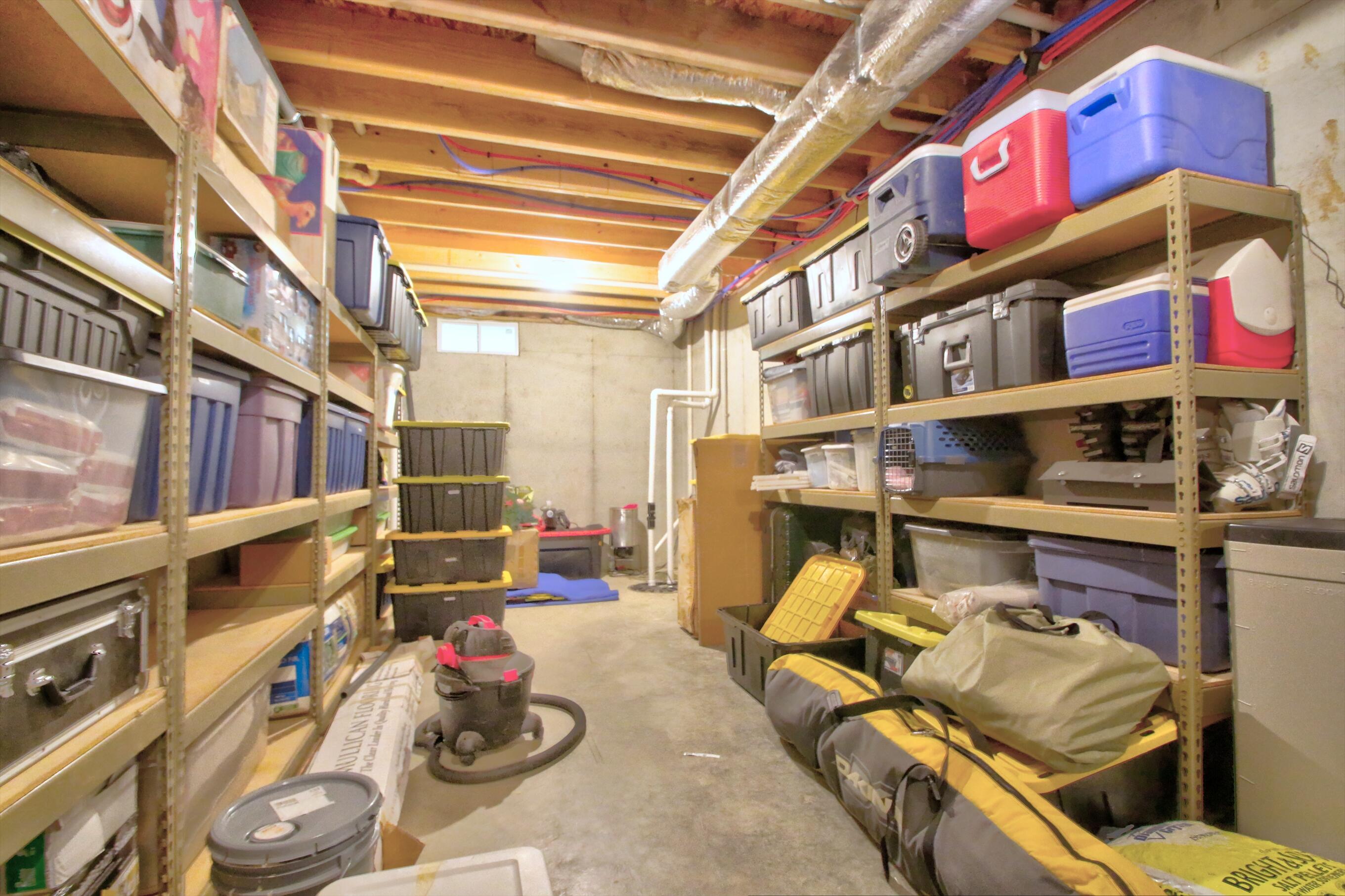 Paris, Kentucky 40361, United States, 4 Bedrooms Bedrooms, ,4 BathroomsBathrooms,Residential,Active,91909