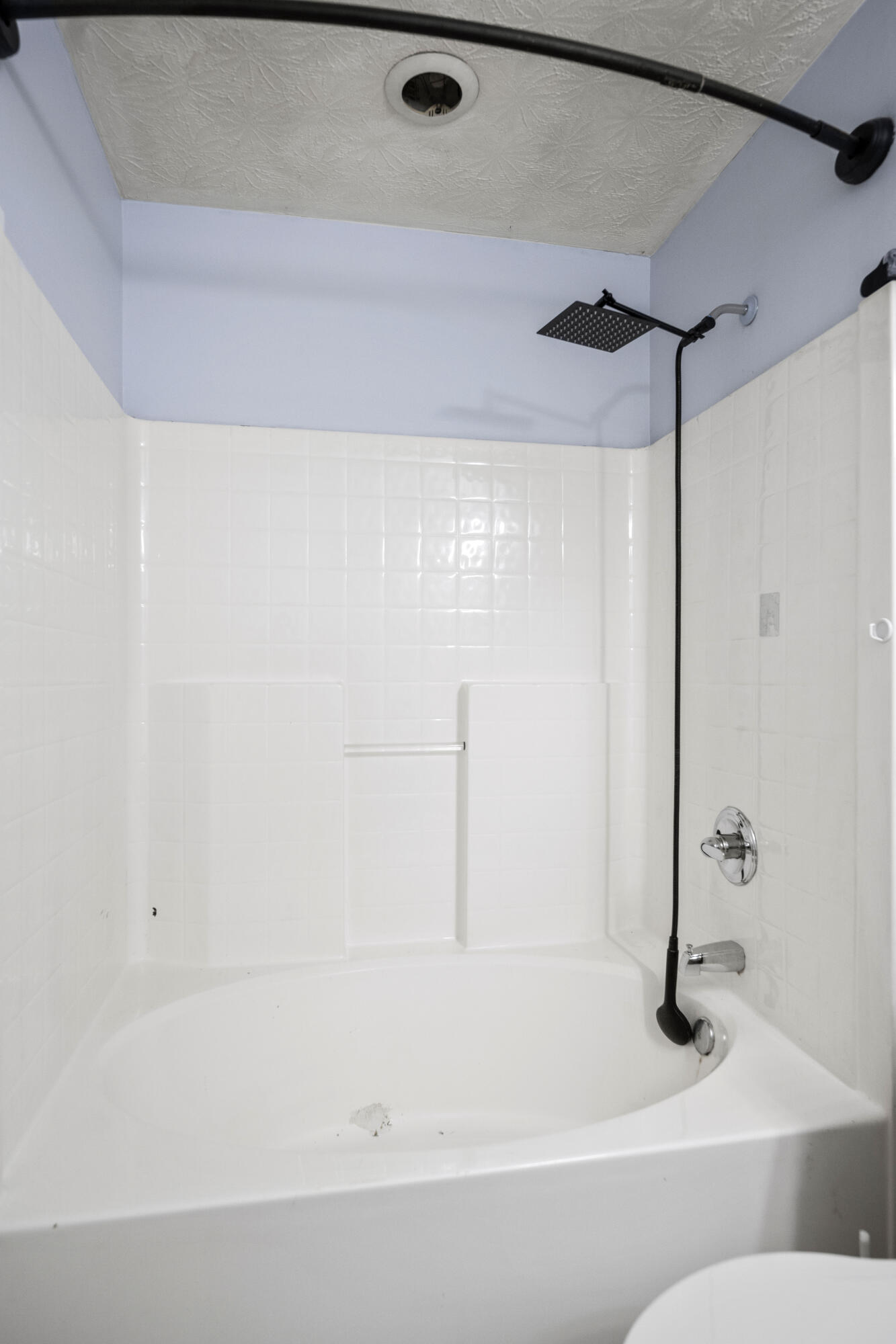 Richmond, Kentucky 40475, United States, 3 Bedrooms Bedrooms, ,3 BathroomsBathrooms,Residential,Active,97687