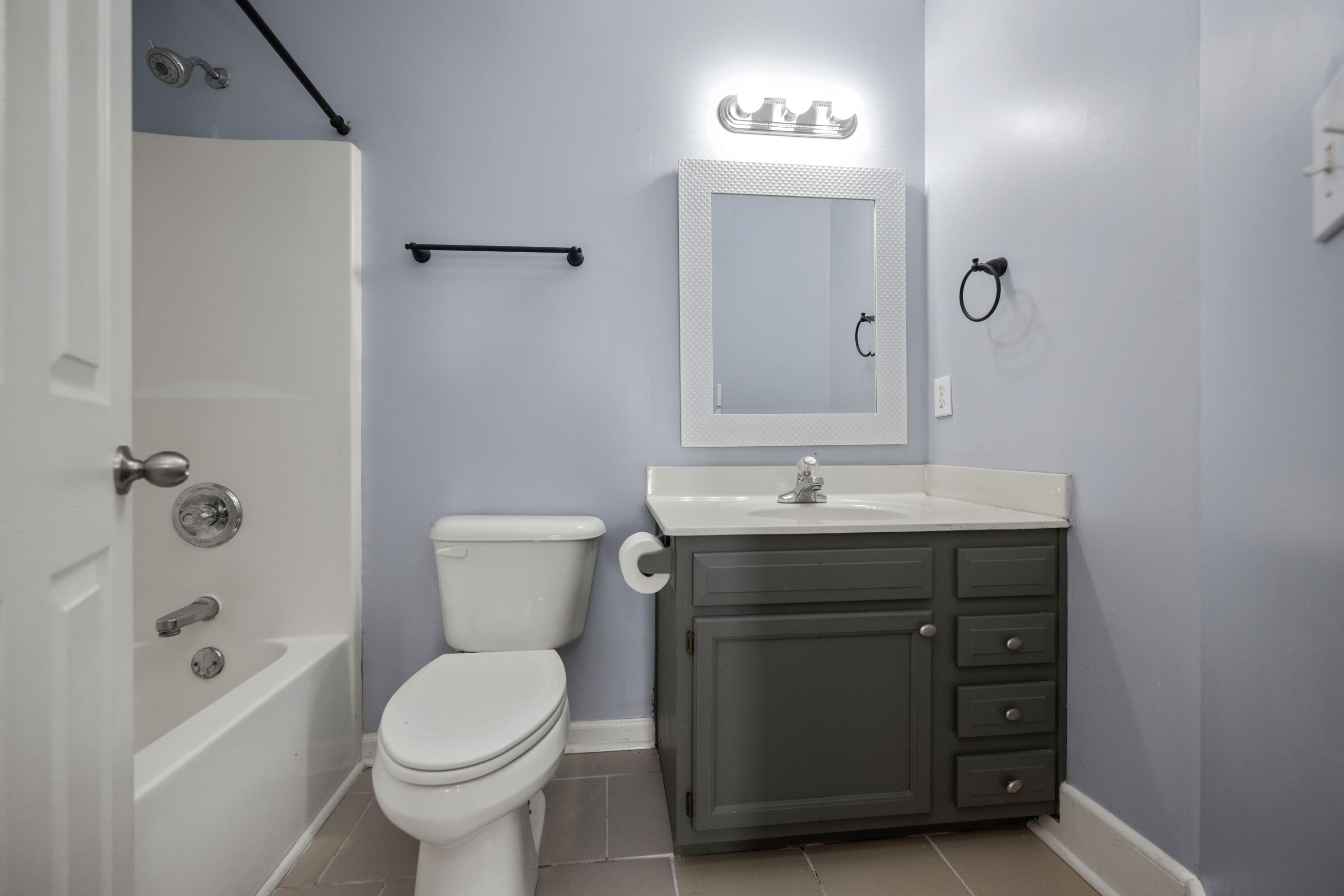 Richmond, Kentucky 40475, United States, 3 Bedrooms Bedrooms, ,3 BathroomsBathrooms,Residential,Active,97687