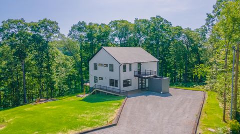 Photo of 348 Restful Run Road, Nancy, KY 42544 (MLS # 25507055)