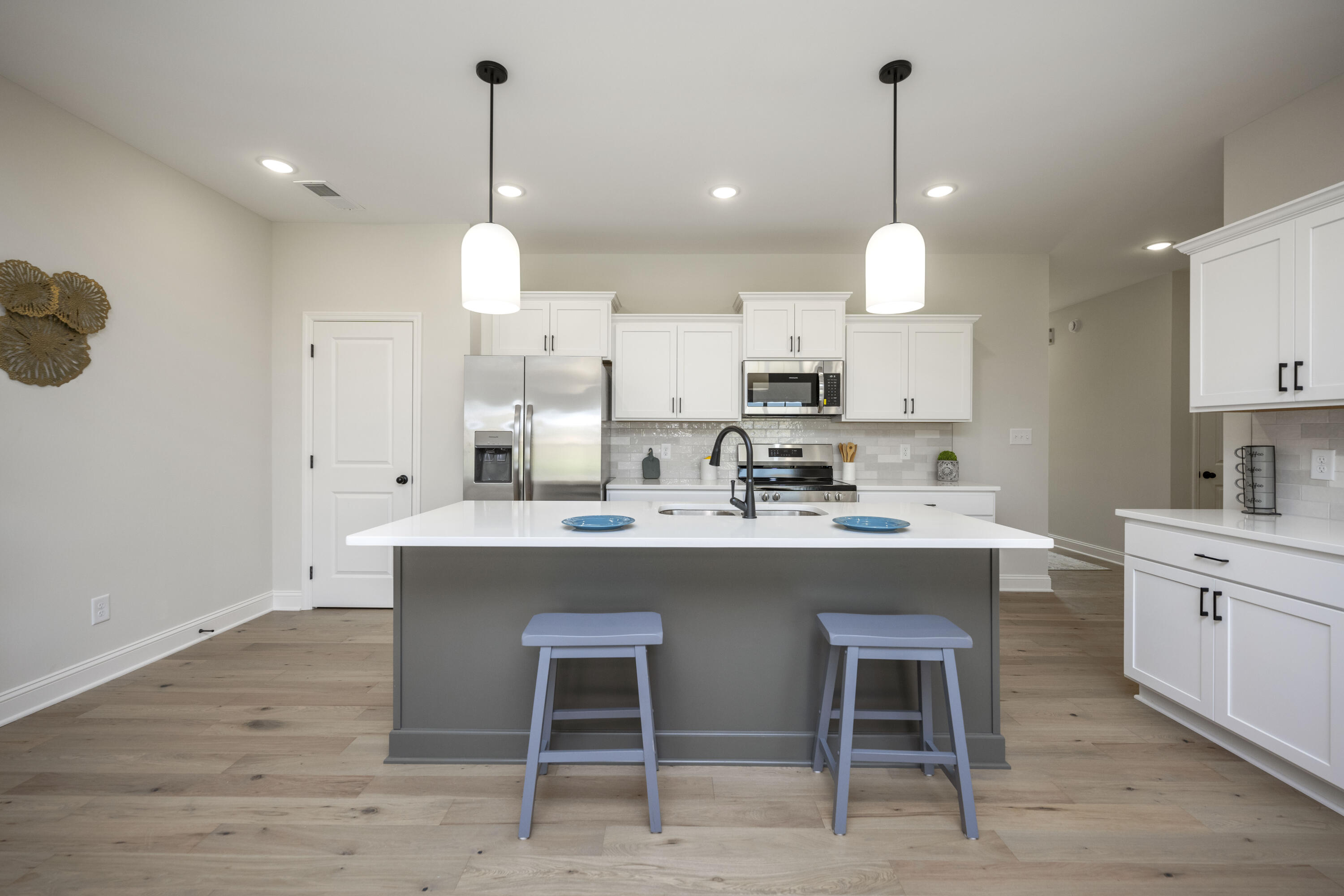 Richmond, Kentucky 40475, United States, 3 Bedrooms Bedrooms, ,2 BathroomsBathrooms,Residential,Active,127128