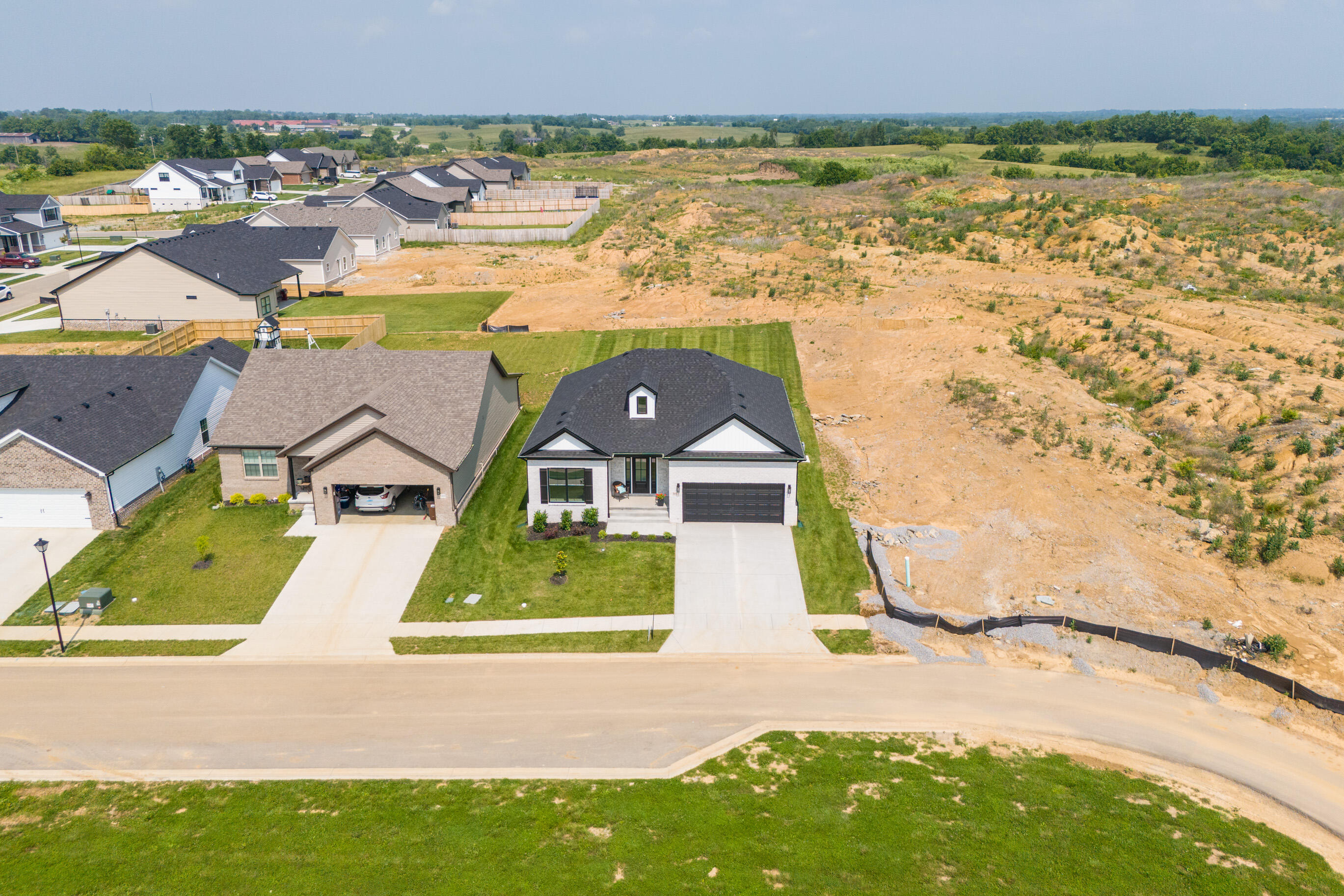 Richmond, Kentucky 40475, United States, 3 Bedrooms Bedrooms, ,2 BathroomsBathrooms,Residential,Active,127128