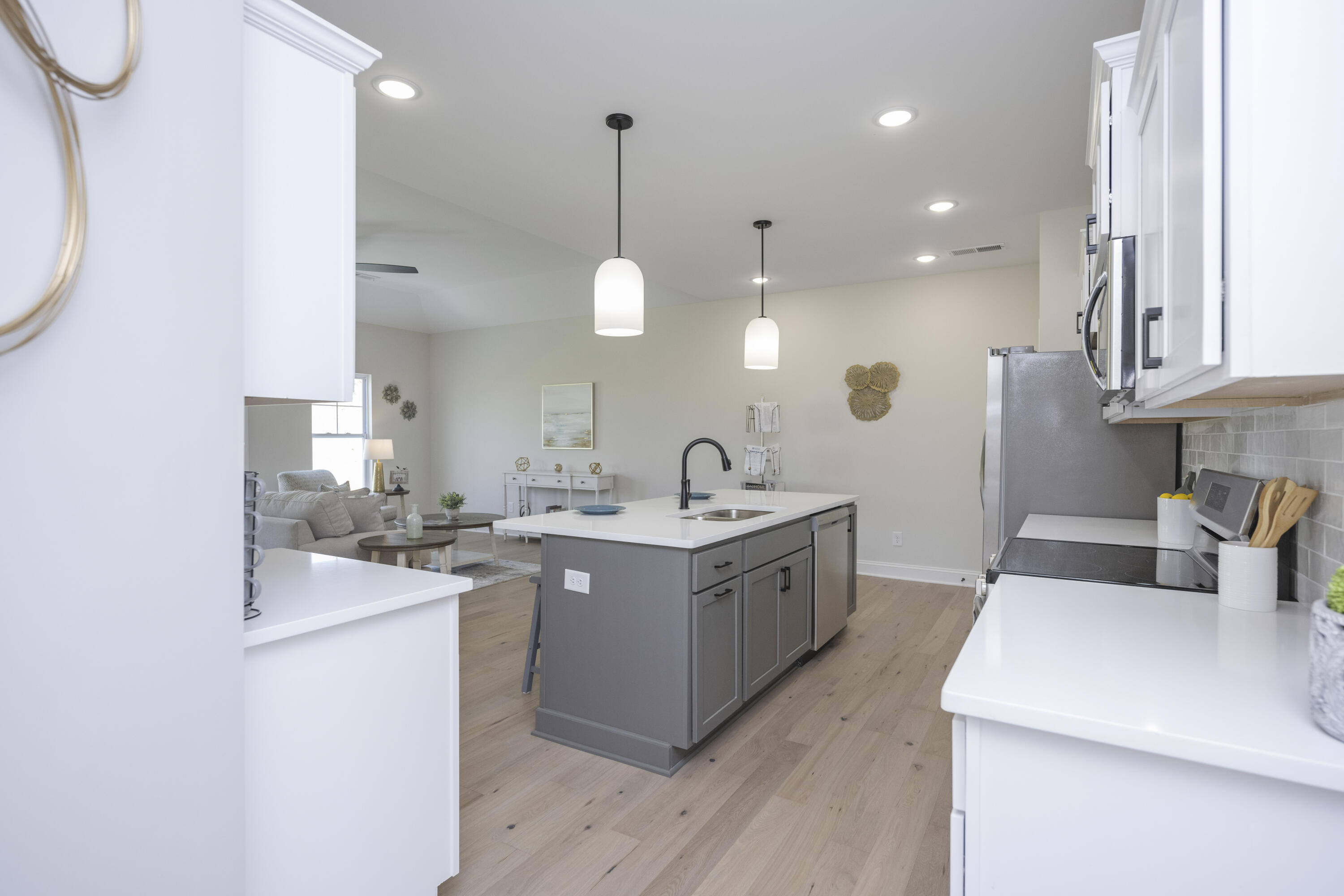 Richmond, Kentucky 40475, United States, 3 Bedrooms Bedrooms, ,2 BathroomsBathrooms,Residential,Active,127128