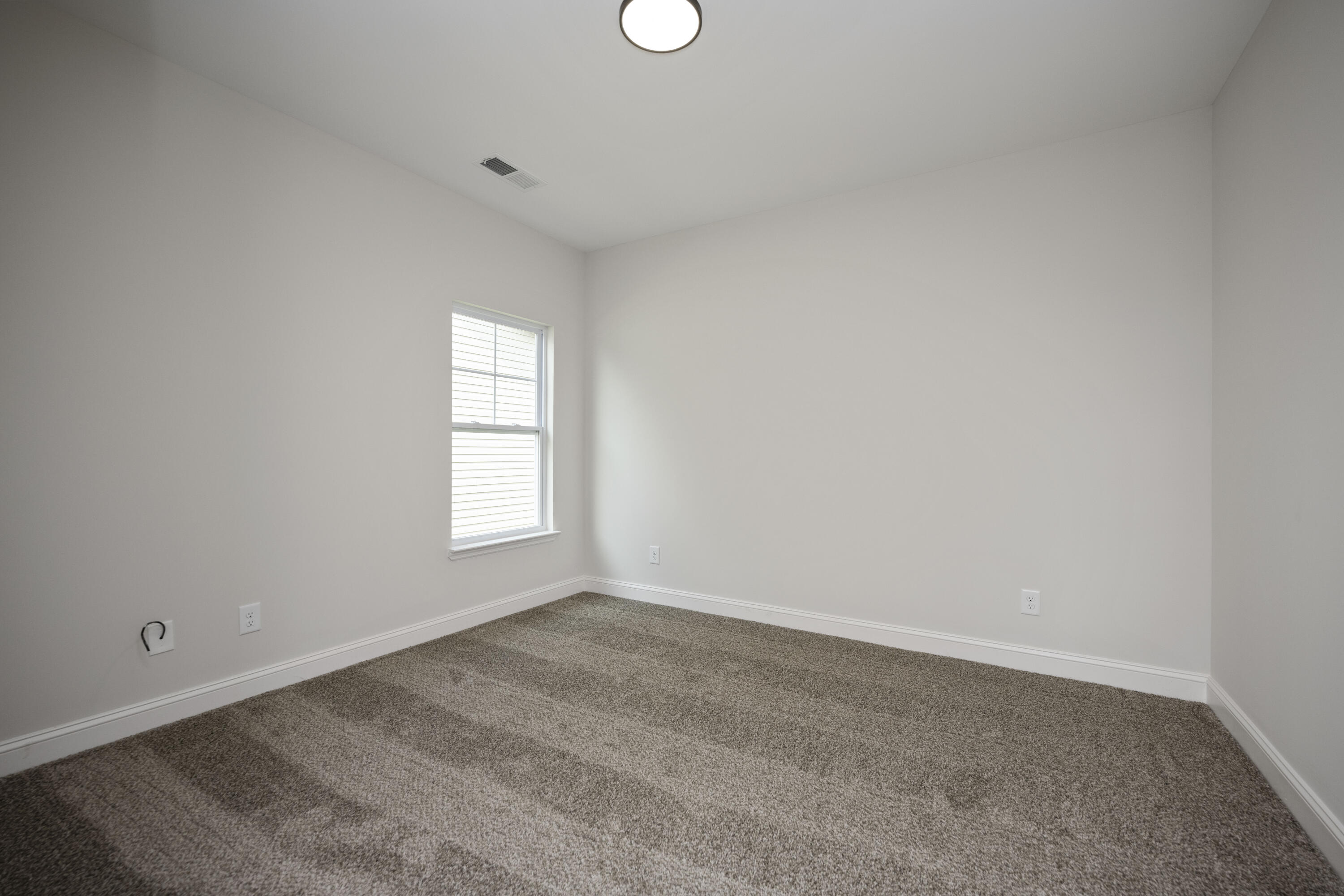 Richmond, Kentucky 40475, United States, 3 Bedrooms Bedrooms, ,2 BathroomsBathrooms,Residential,Active,127128