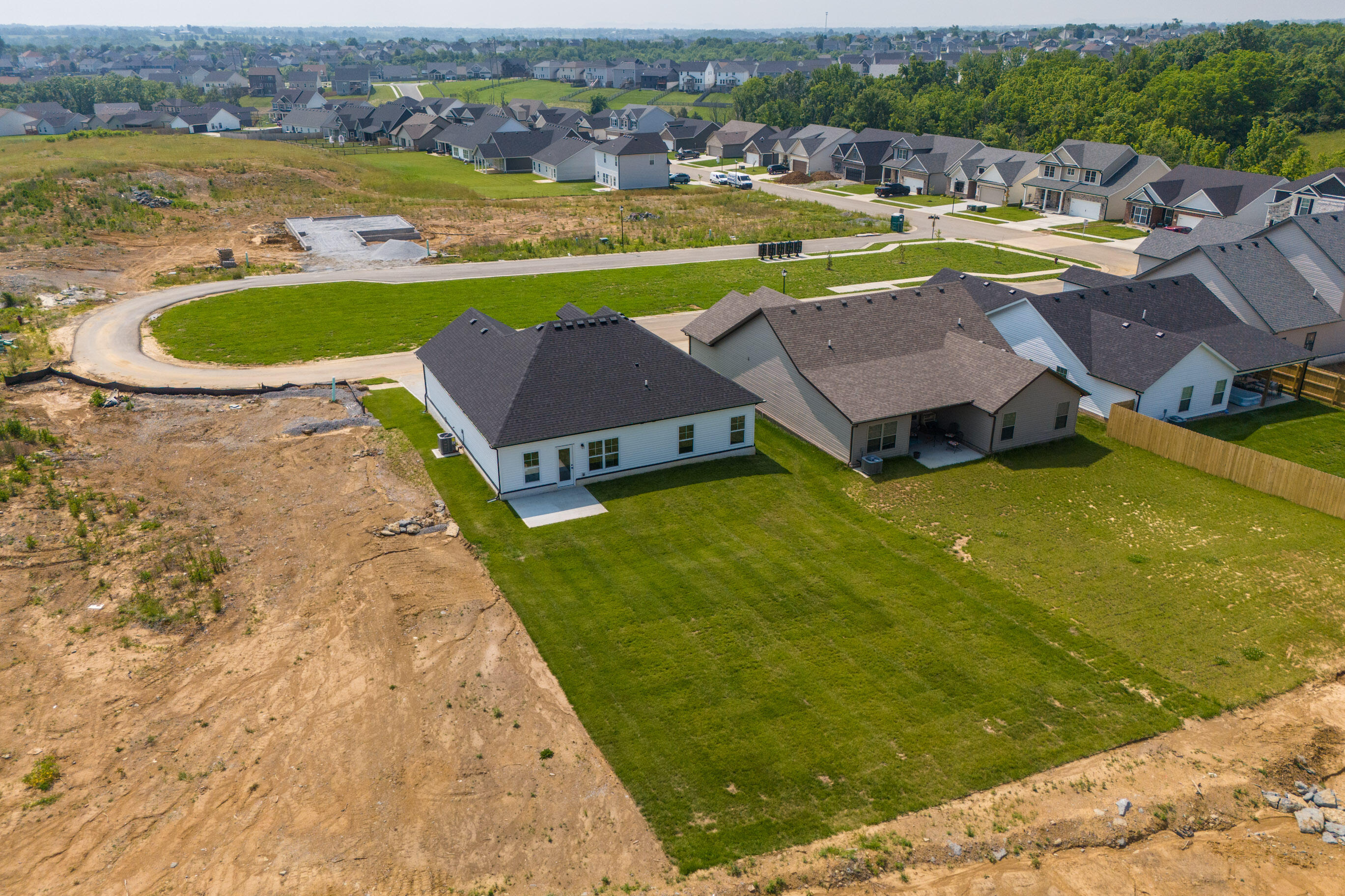 Richmond, Kentucky 40475, United States, 3 Bedrooms Bedrooms, ,2 BathroomsBathrooms,Residential,Active,127128