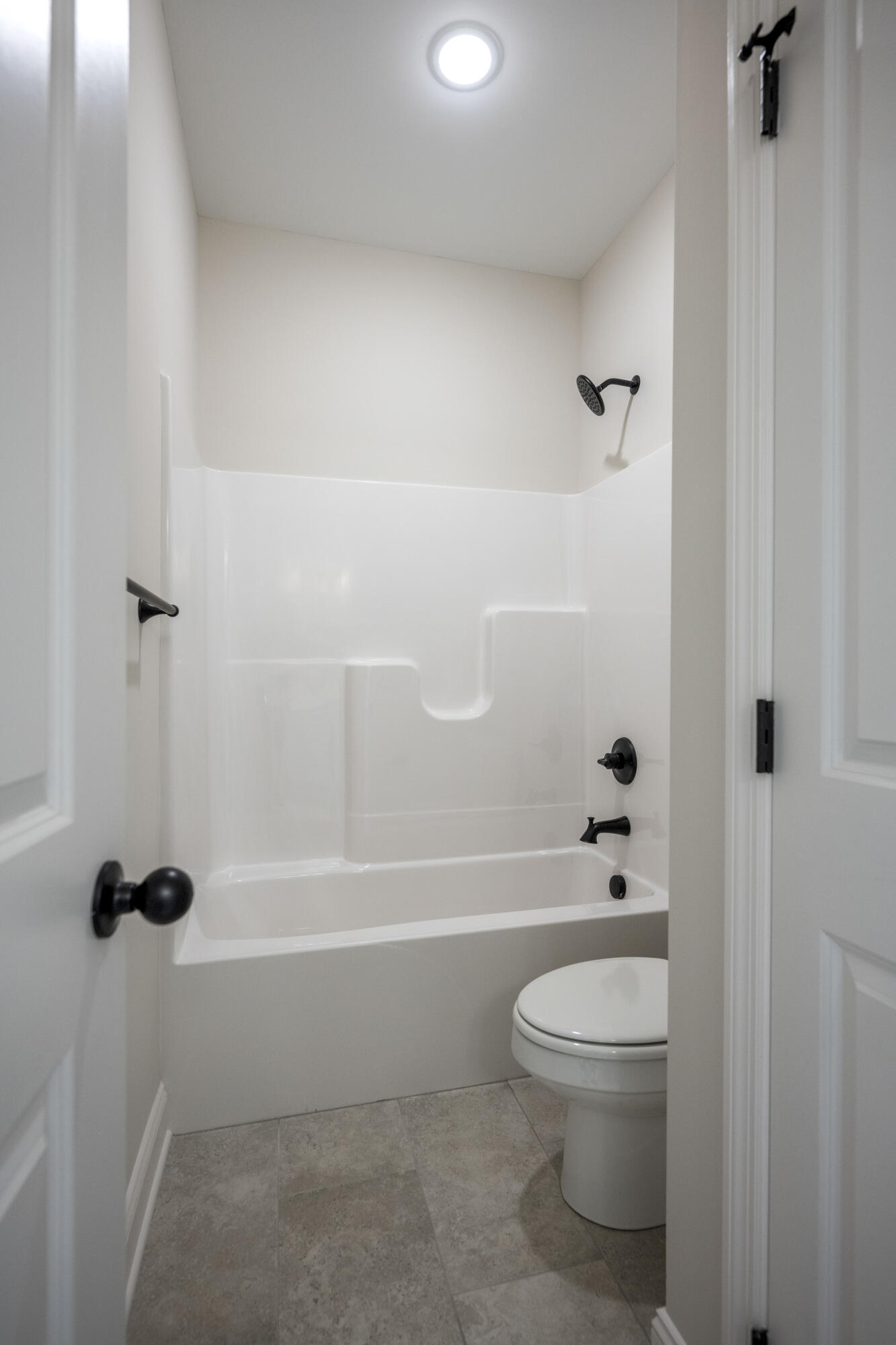 Richmond, Kentucky 40475, United States, 3 Bedrooms Bedrooms, ,2 BathroomsBathrooms,Residential,Active,127128