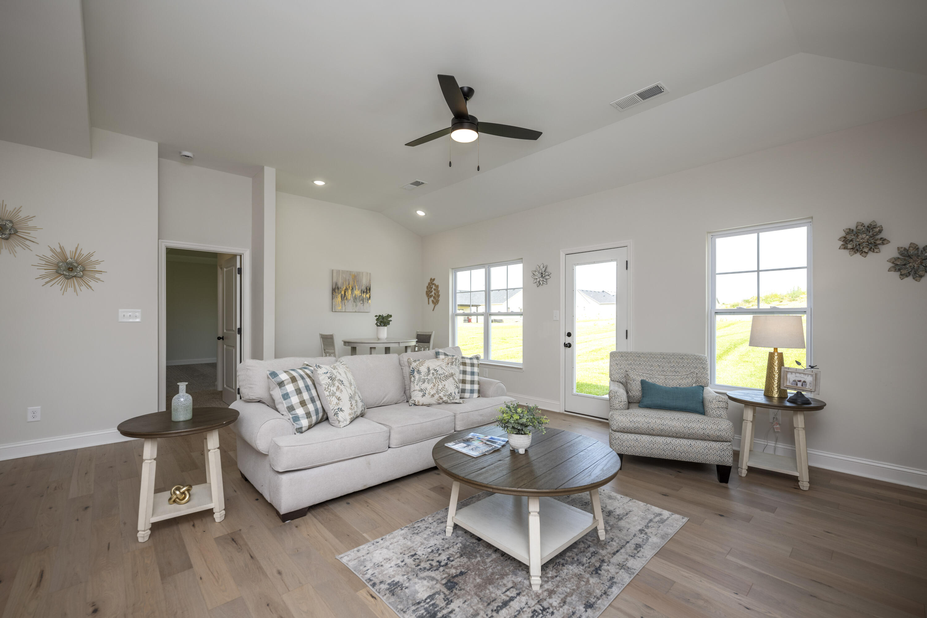 Richmond, Kentucky 40475, United States, 3 Bedrooms Bedrooms, ,2 BathroomsBathrooms,Residential,Active,127128