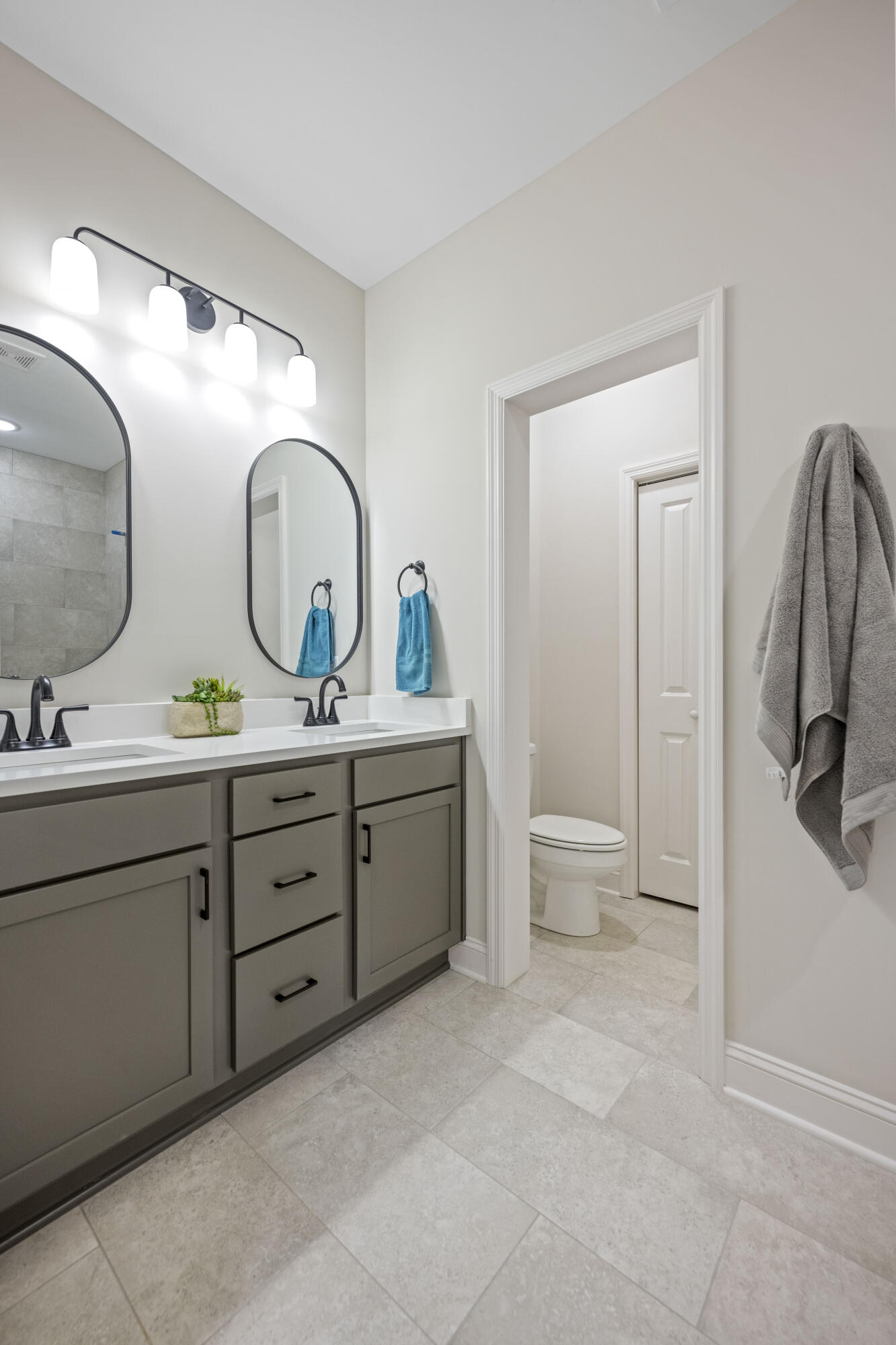 Richmond, Kentucky 40475, United States, 3 Bedrooms Bedrooms, ,2 BathroomsBathrooms,Residential,Active,127128