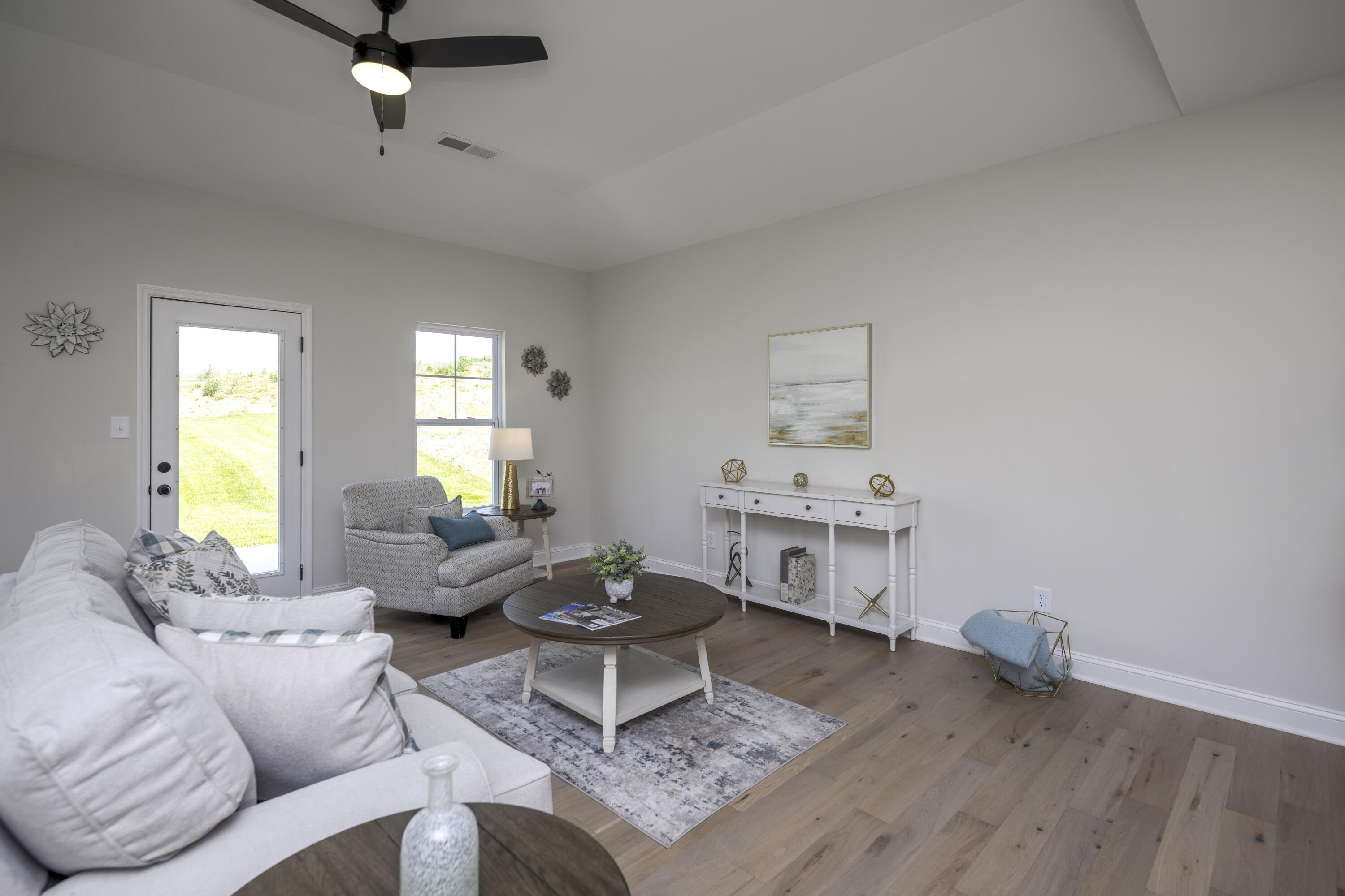 Richmond, Kentucky 40475, United States, 3 Bedrooms Bedrooms, ,2 BathroomsBathrooms,Residential,Active,127128