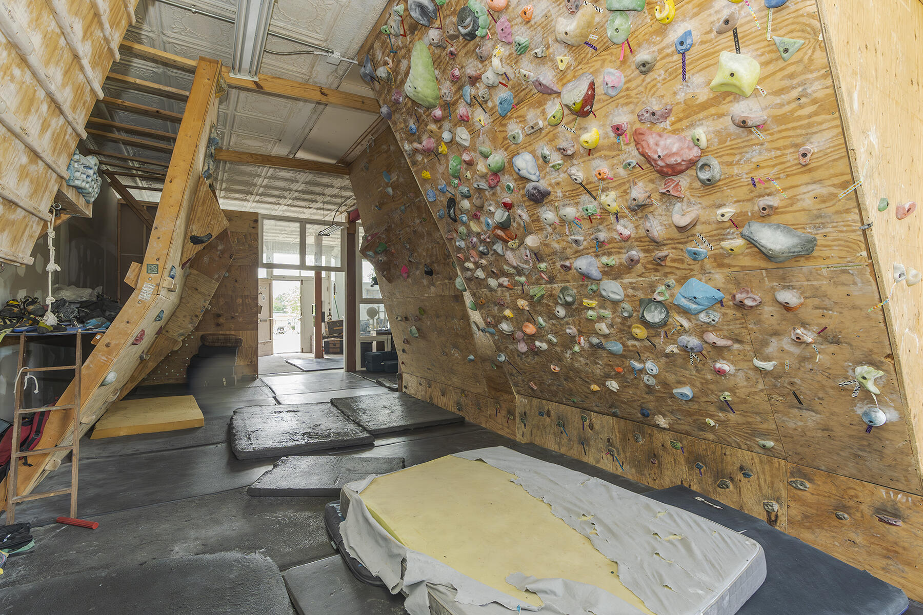 Stanton, Kentucky 40380, United States, ,Commercial,Active,194524