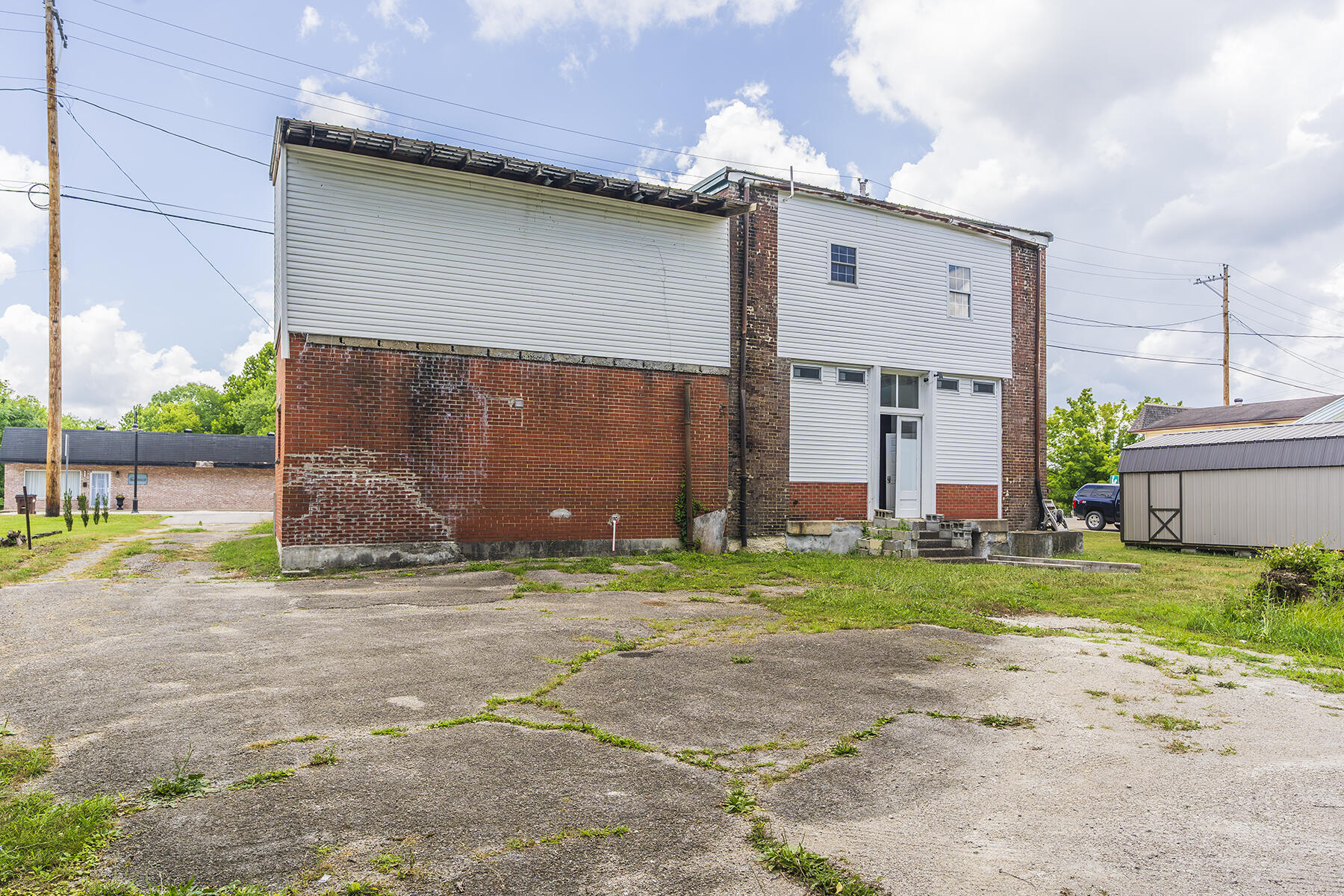 Stanton, Kentucky 40380, United States, ,Commercial,Active,194524