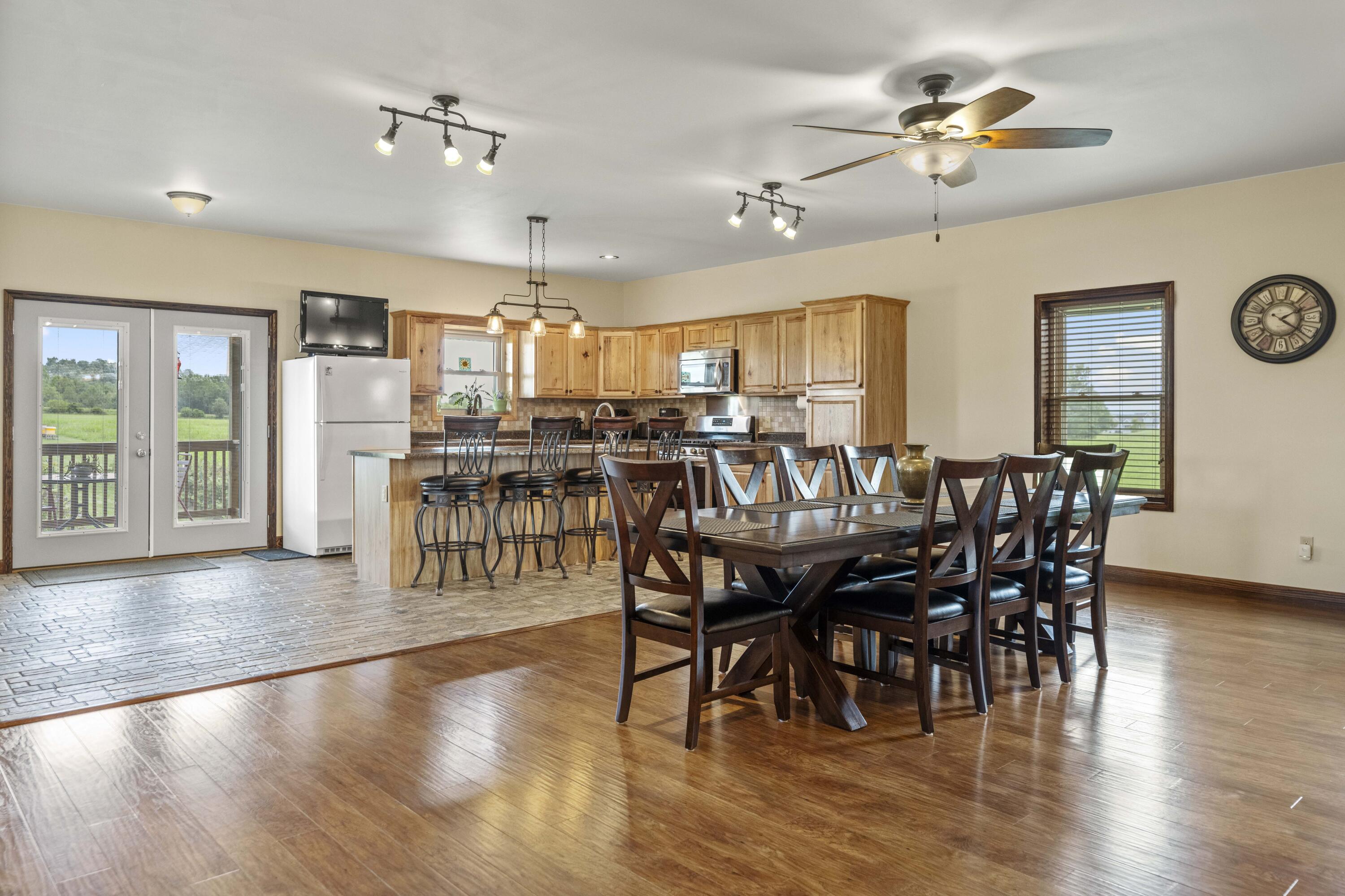 Brodhead, Kentucky 40409, United States, 4 Bedrooms Bedrooms, ,4 BathroomsBathrooms,Residential,Active,196724