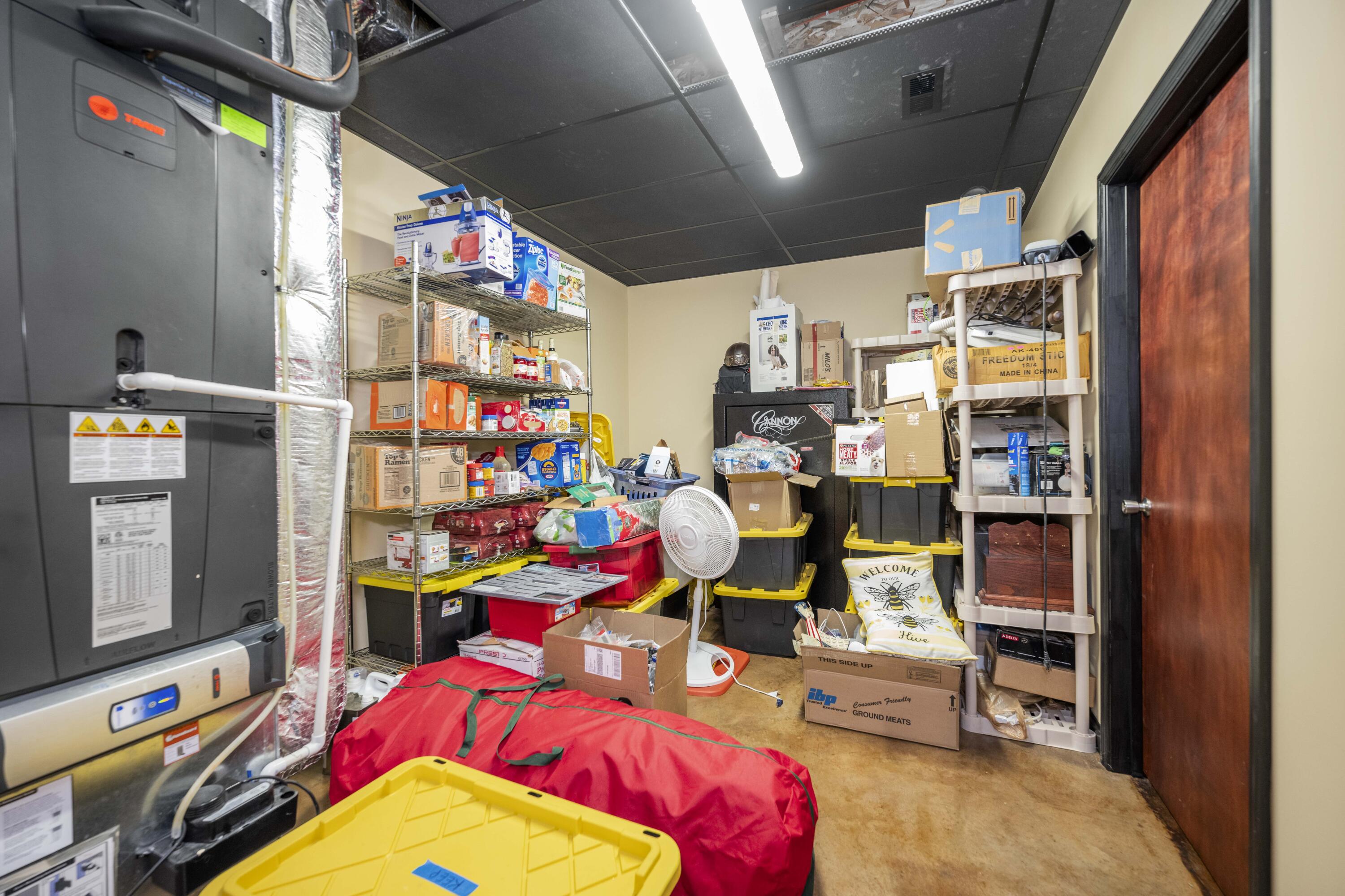 Brodhead, Kentucky 40409, United States, 4 Bedrooms Bedrooms, ,4 BathroomsBathrooms,Residential,Active,196724