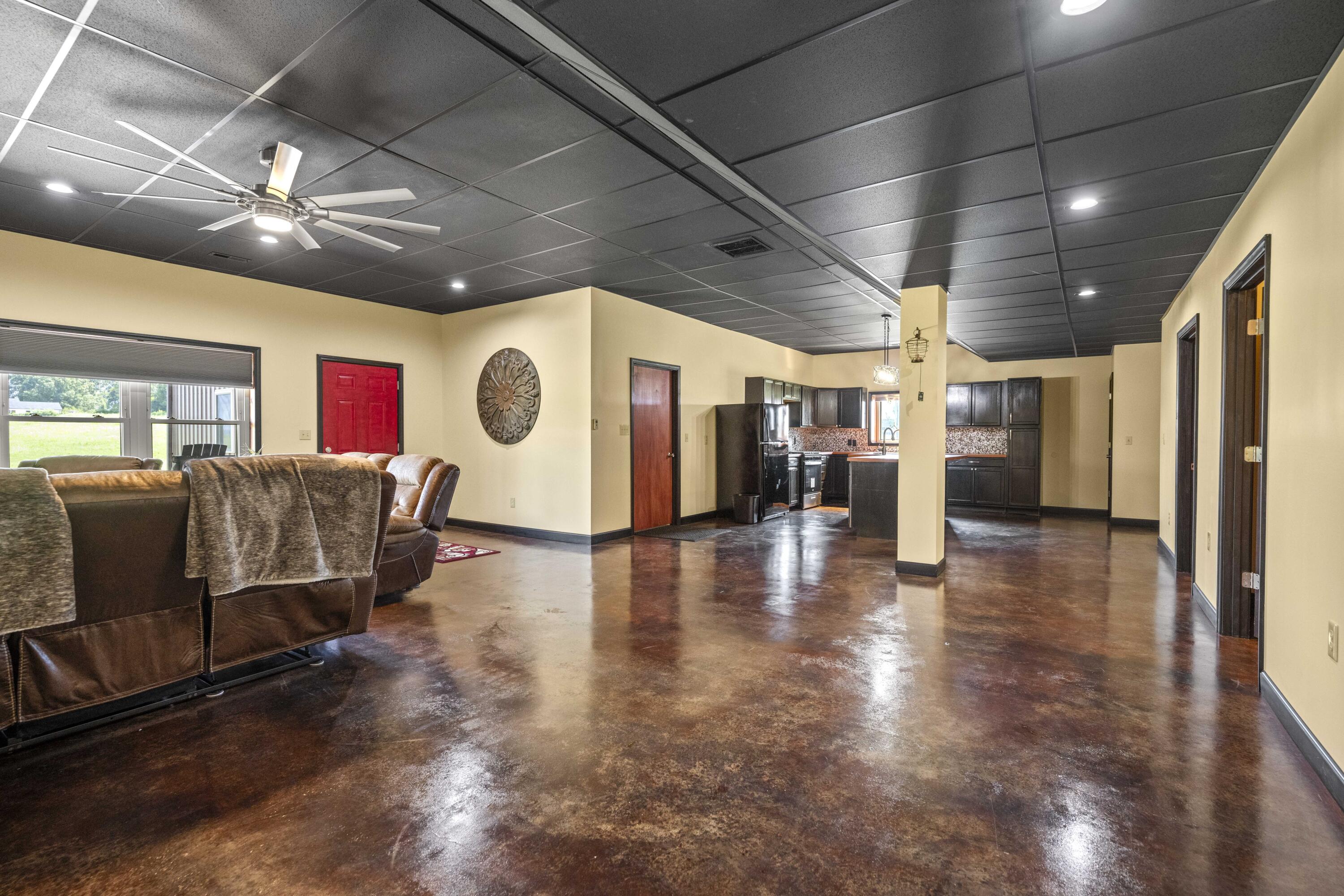 Brodhead, Kentucky 40409, United States, 4 Bedrooms Bedrooms, ,4 BathroomsBathrooms,Residential,Active,196724