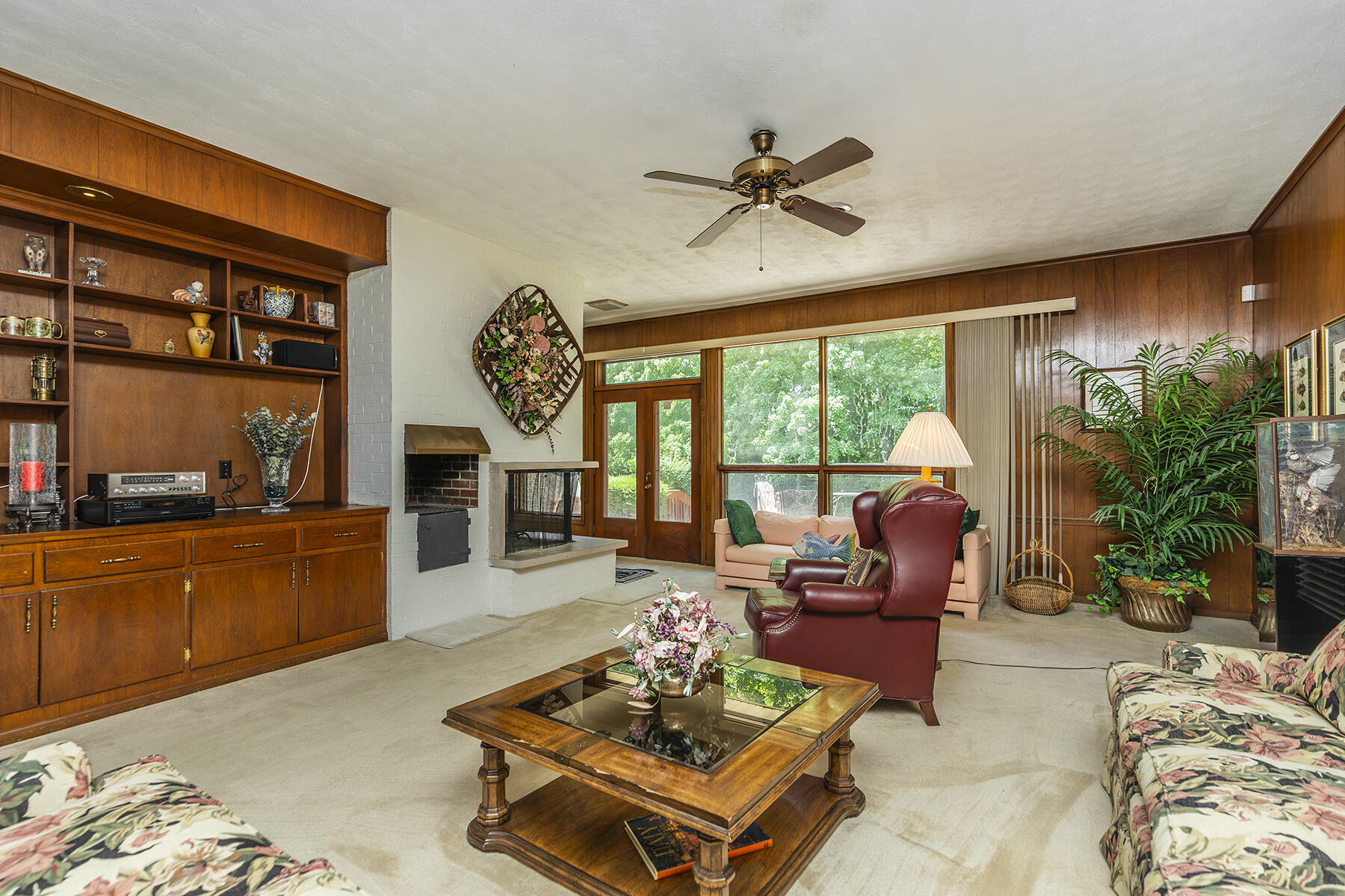 Lexington, Kentucky 40502, United States, 3 Bedrooms Bedrooms, ,2 BathroomsBathrooms,Residential,Active,116864