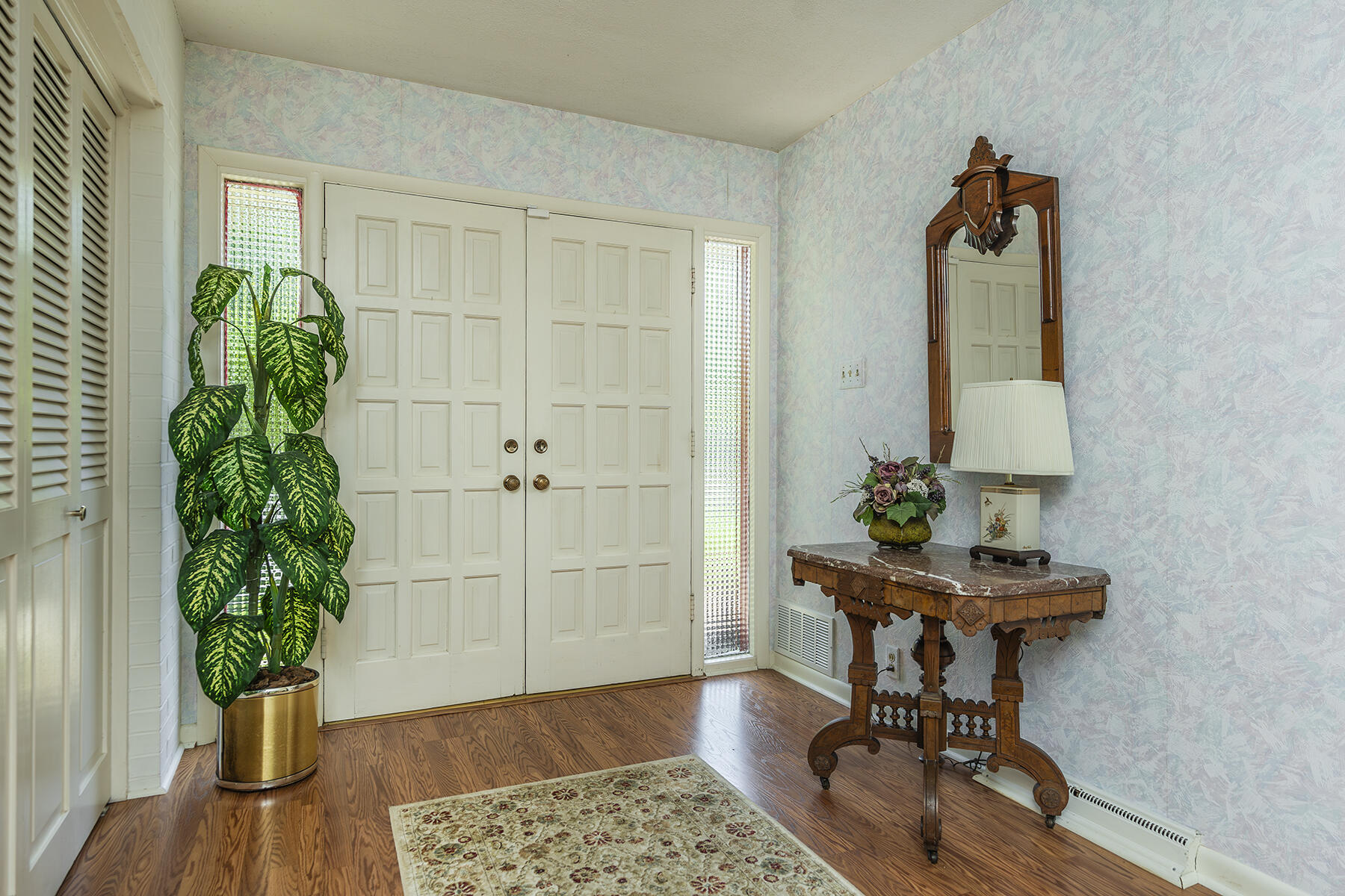 Lexington, Kentucky 40502, United States, 3 Bedrooms Bedrooms, ,2 BathroomsBathrooms,Residential,Active,116864